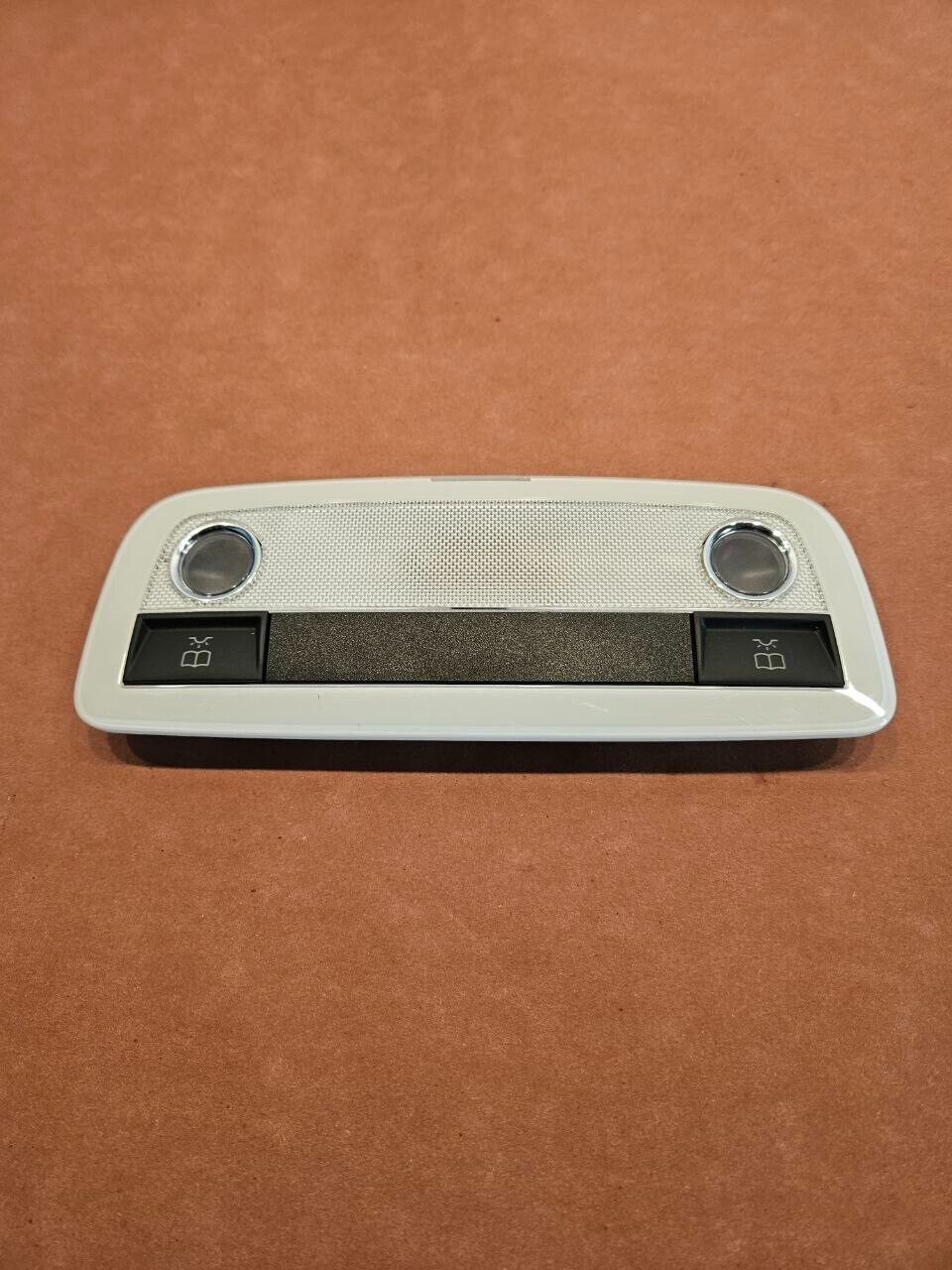 08 – 2014 MERCEDES BENZ C250 W204 DOME LIGHT LAMP OVERHEAD REAR A2048204901 OEM