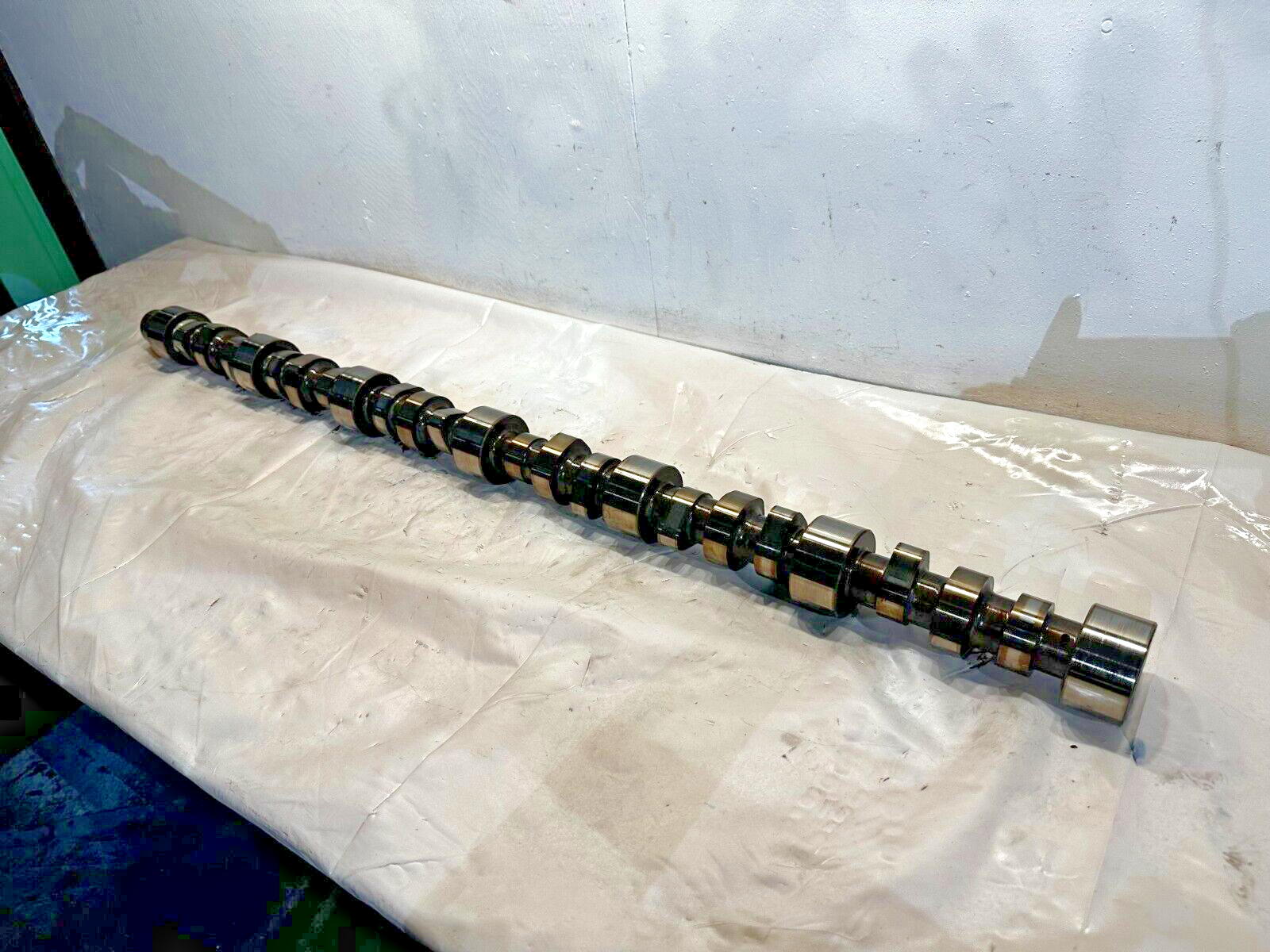 2007 CUMMINS ISX15 DOHC CM570 DIESEL ENGINE Valve Camshaft 4059198 OEM