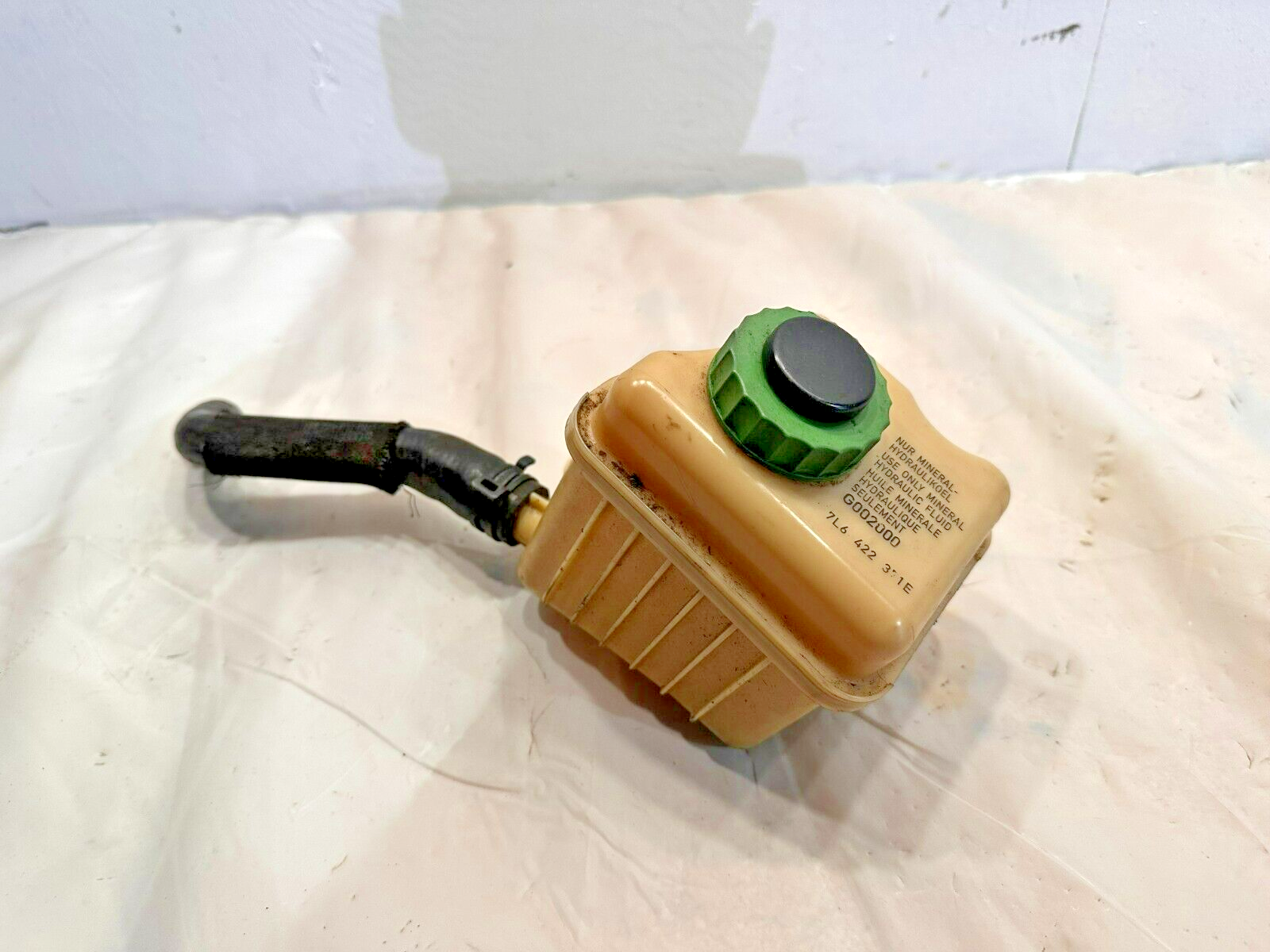 2008 Audi Q7 4L 4.2 FSI Power Steering Pump Tank 7L6422371E OEM