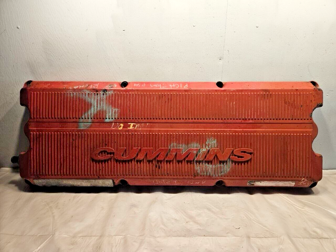 2013 Cummins ISX15 Diesel Engine Valve Cover 3687069 OEM