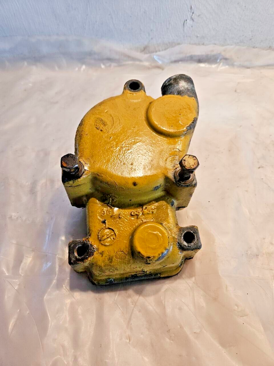 CAT 3406E 14.6L Caterpillar Diesel Engine Thermostat Housing 1048584 OEM