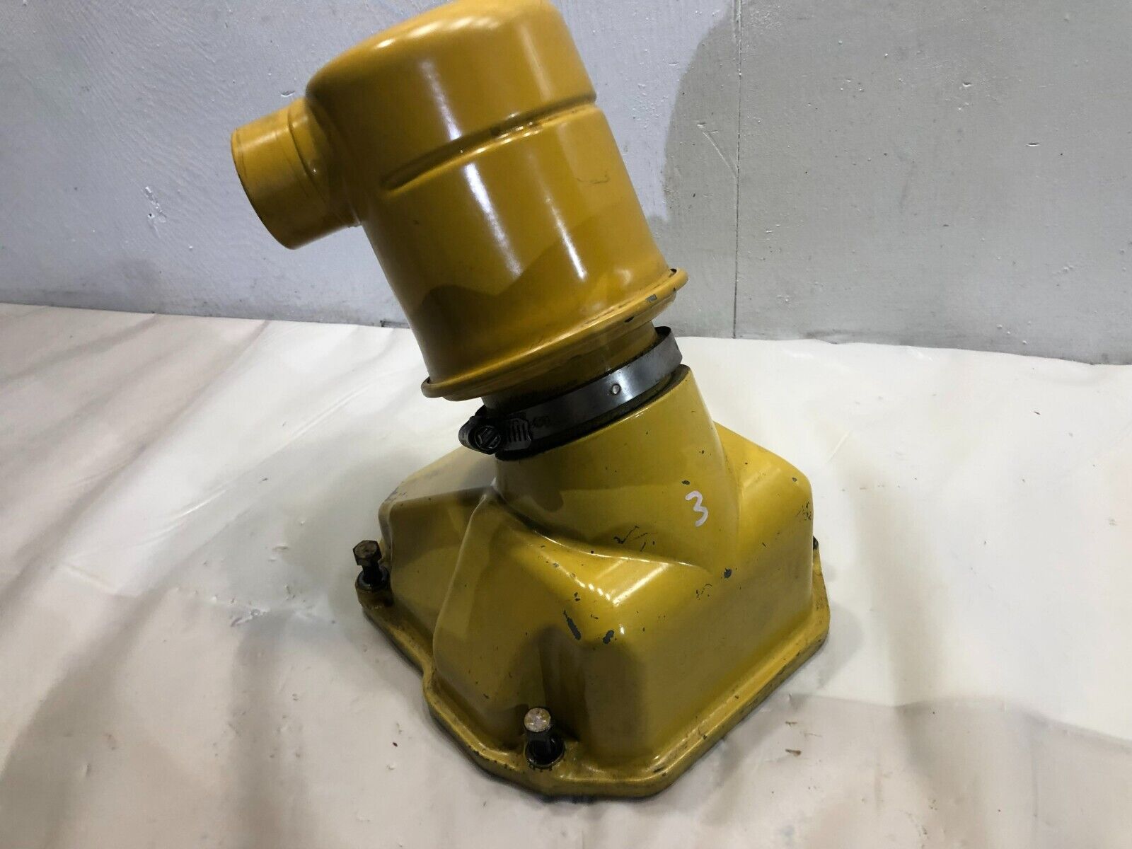 CAT 3508 CATERPILLAR DIESEL ENGINE CYL#3 VALVE COVER w/ Breather  4W1288