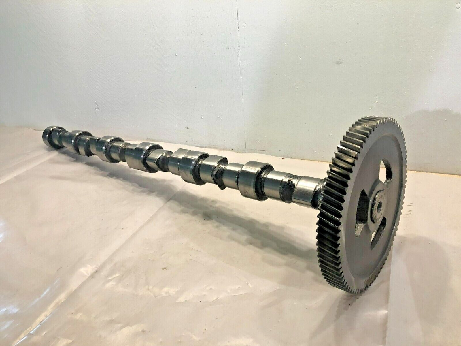 Cummins Engine Camshaft ISL-G ISX 12NG 8.3 3966430 w/ Camshaft gear 5284141 OEM