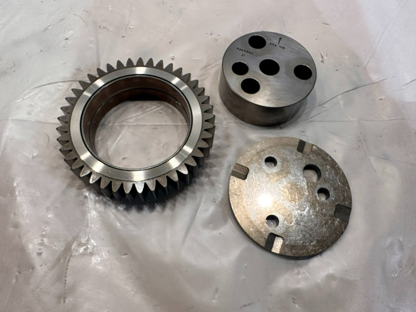 Cummins ISX15 Diesel Engine Idler Gear Assembly 3686778 OEM