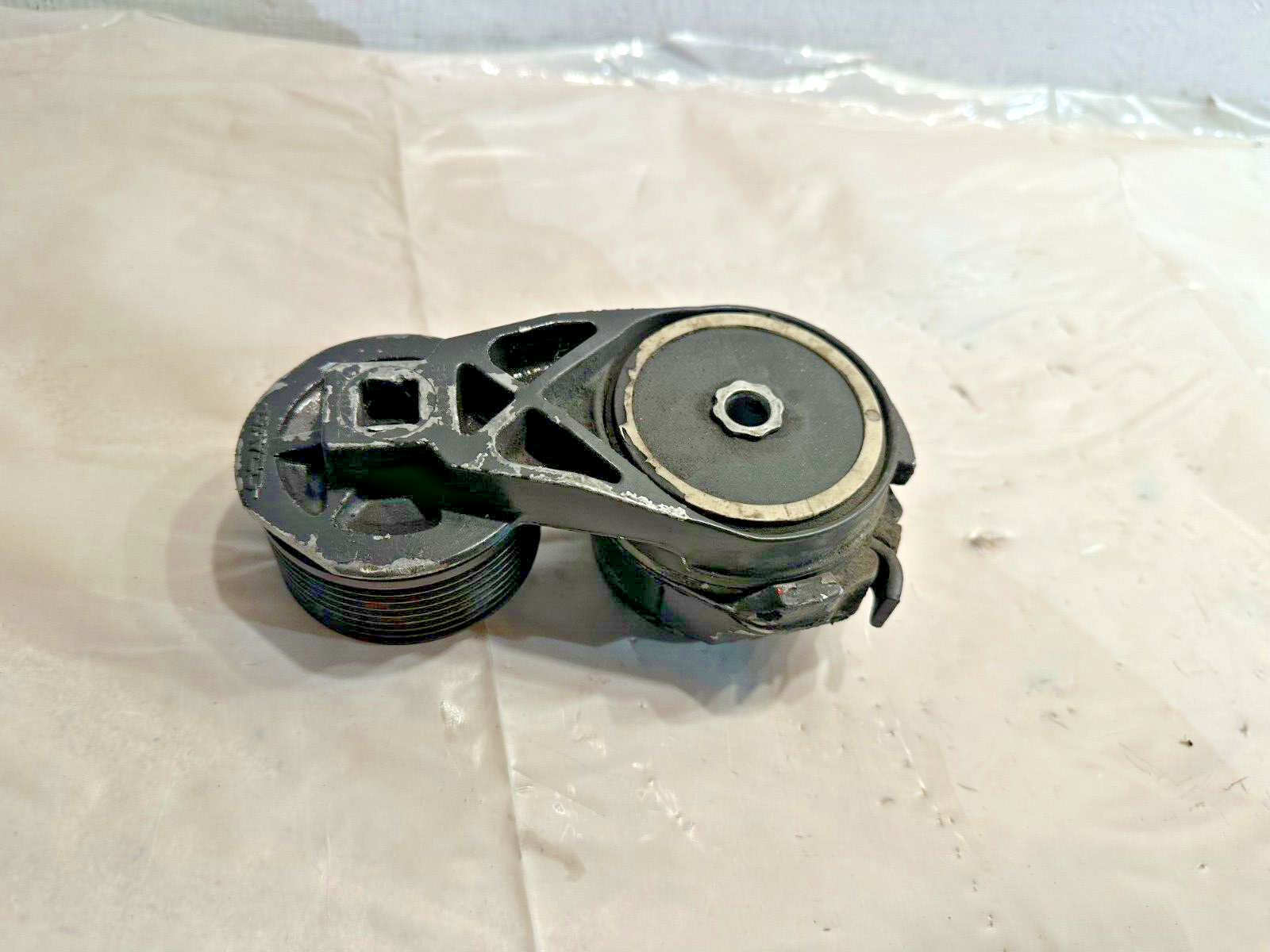 Cummins QSL ISL 8.3 8.9 Diesel Engine Belt Tensioner 3974102 OEM