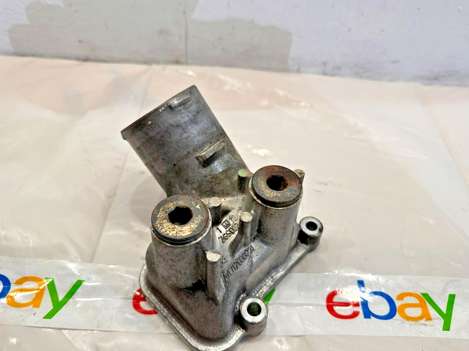 Detroit DD13 DD15 Diesel Engine Thermostat Housing A4712033231 OEM