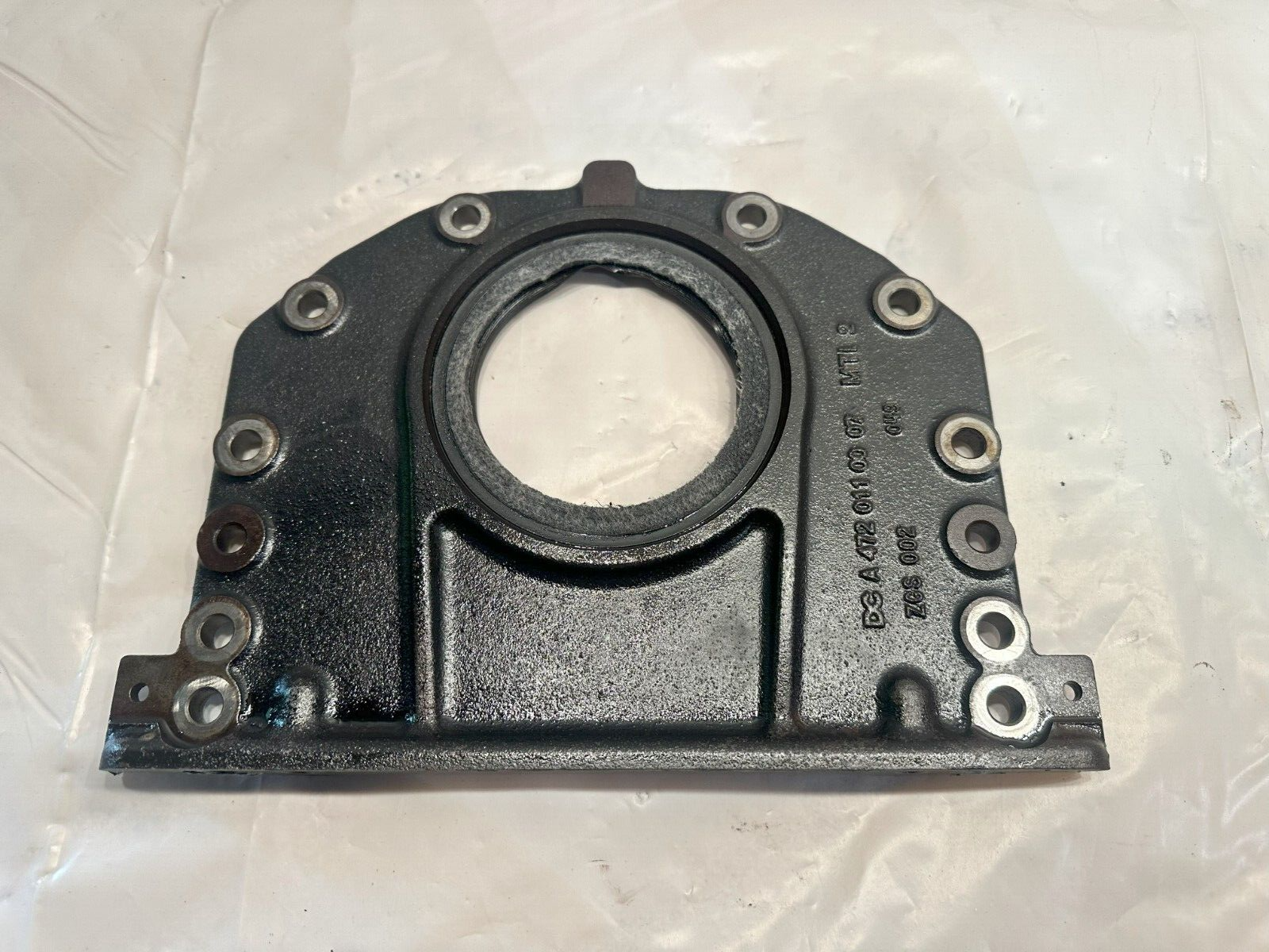 Detroit Diesel DD15 Engine rear mail seal cover A4720110007 OEM