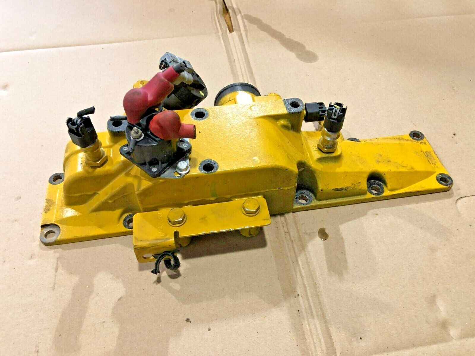 John Deere 6068 HF485 6.8L Diesel Engine Intake Cover R521325 R519308 OEM