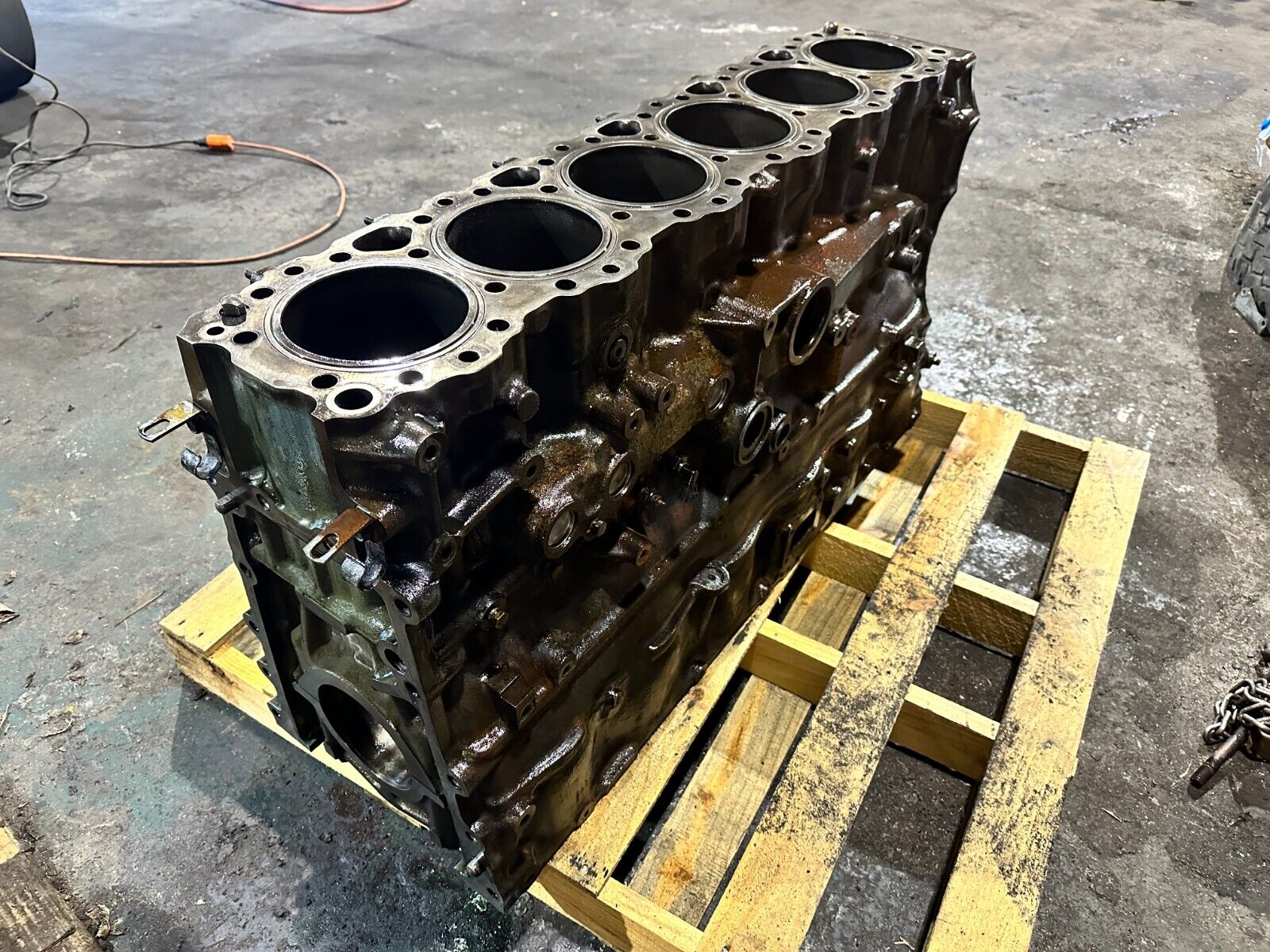 2004 Detroit Diesel Series 14.0L Engine Cylinder Block 23527205 OEM