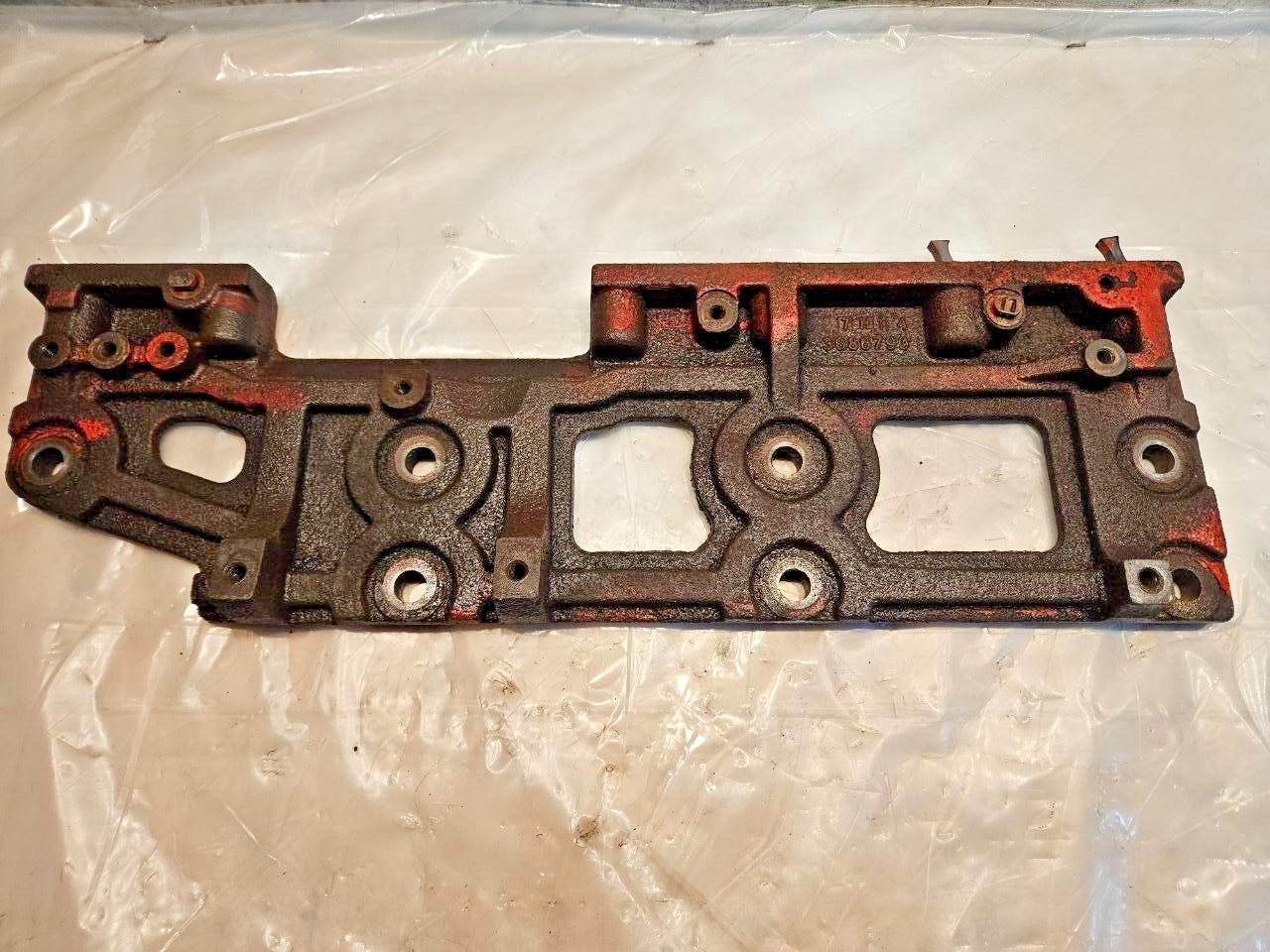 2011-2015 Cummins ISX15 Diesel Engine EGR Cooler Support 3686790 OEM