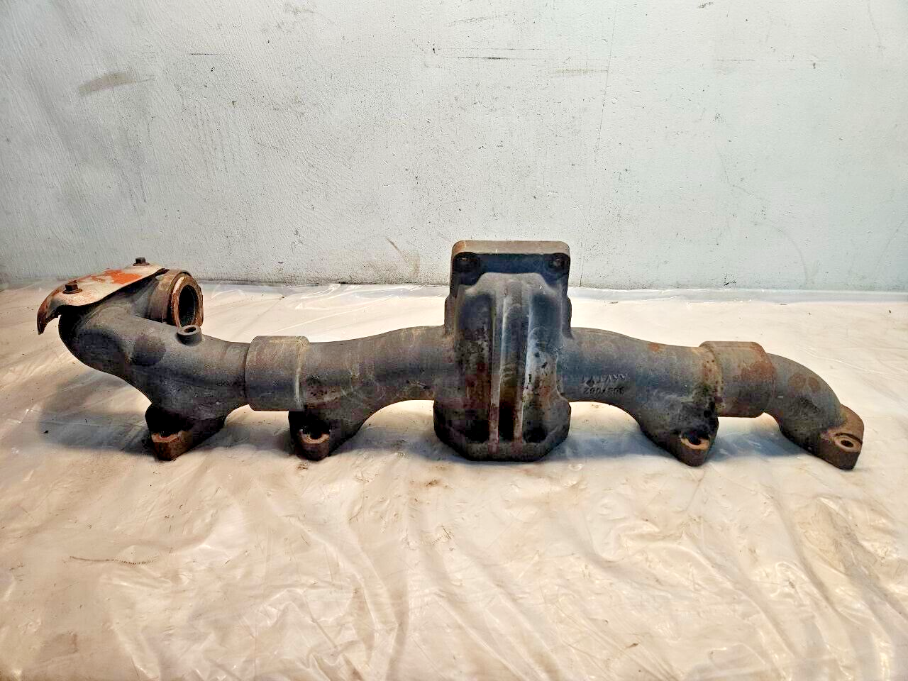 2011-2015 Cummins ISX15 Diesel Engine Exhaust Manifold 3687062 OEM