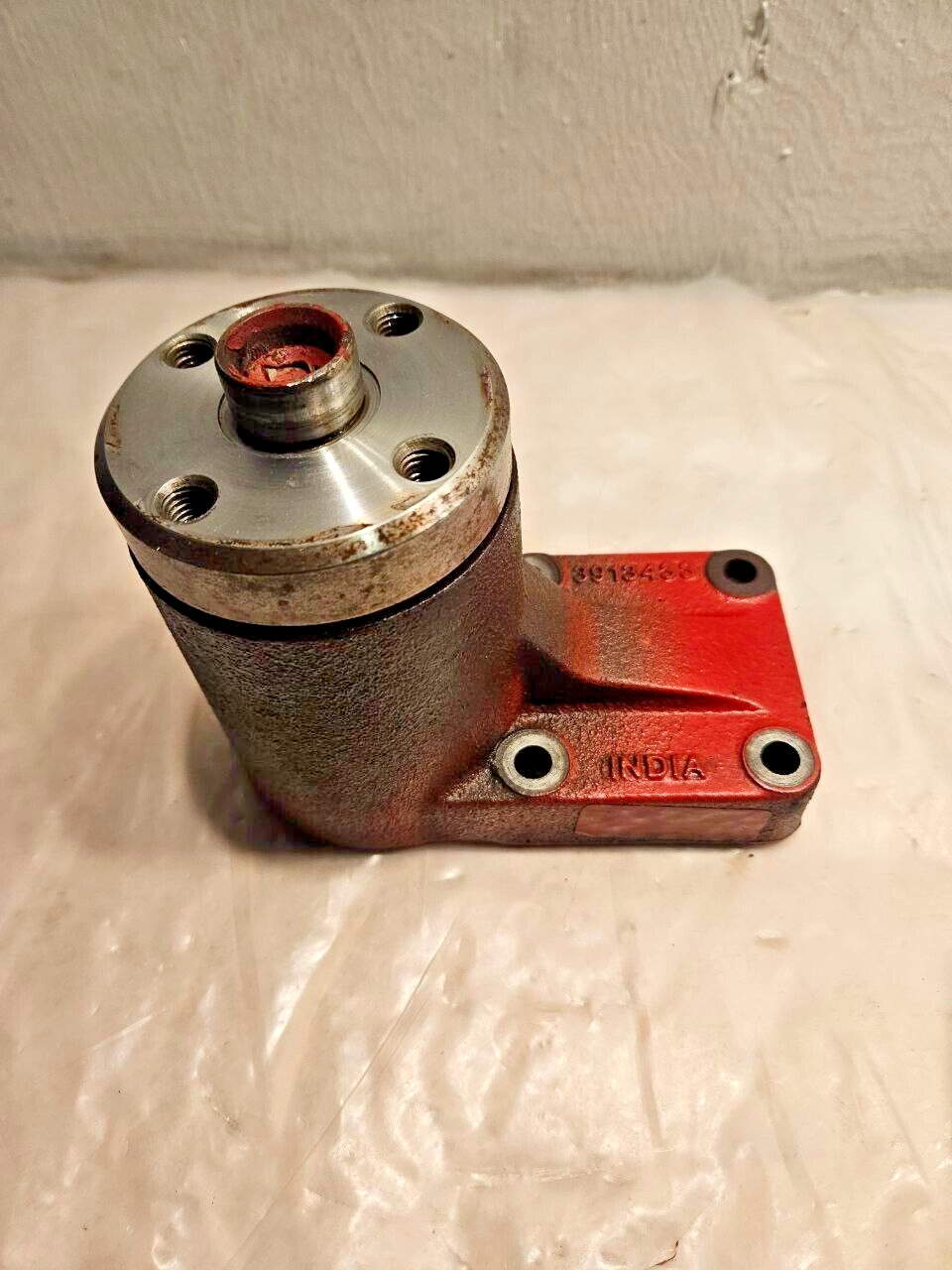 2014 Cummins ISB/QSB 6.7l Diesel Engine Fan Hub Support 3913433 OEM