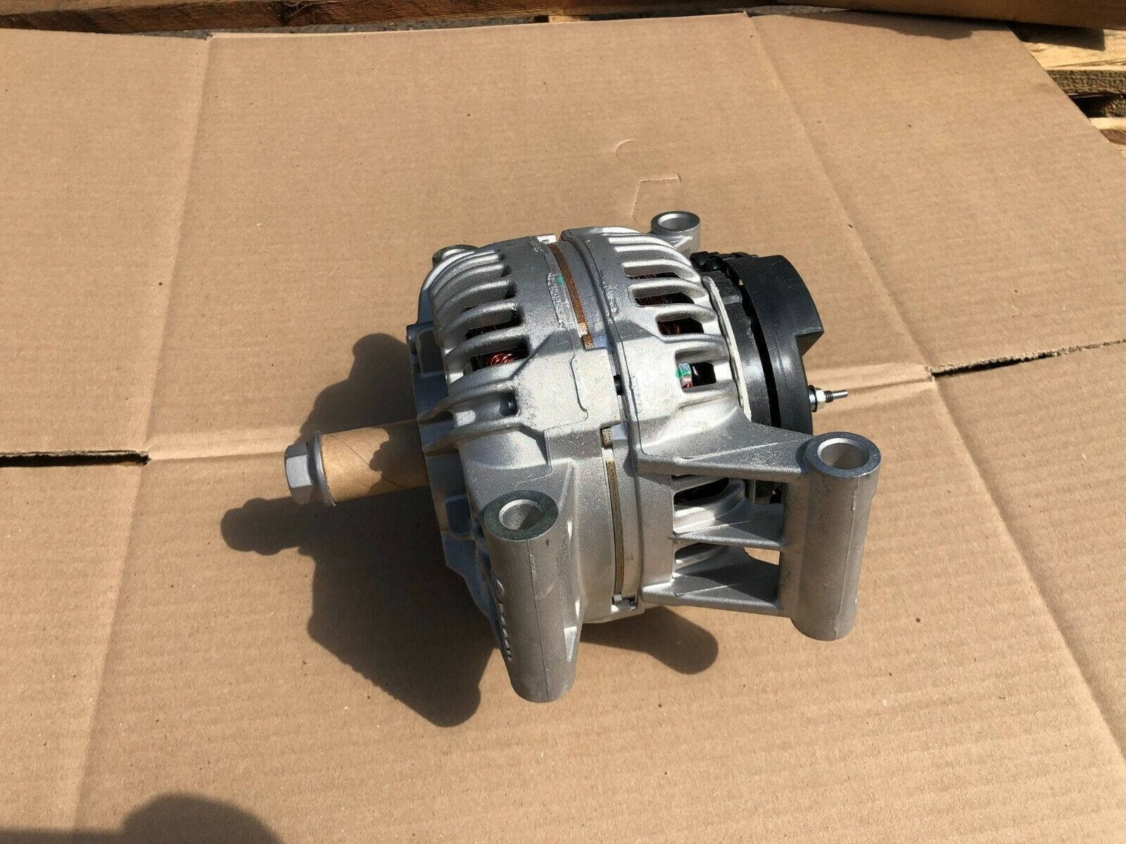 BOSCH INTERNATIONAL ALTERNATOR 24V 120AMP 0124655195 3713421C91 OEM