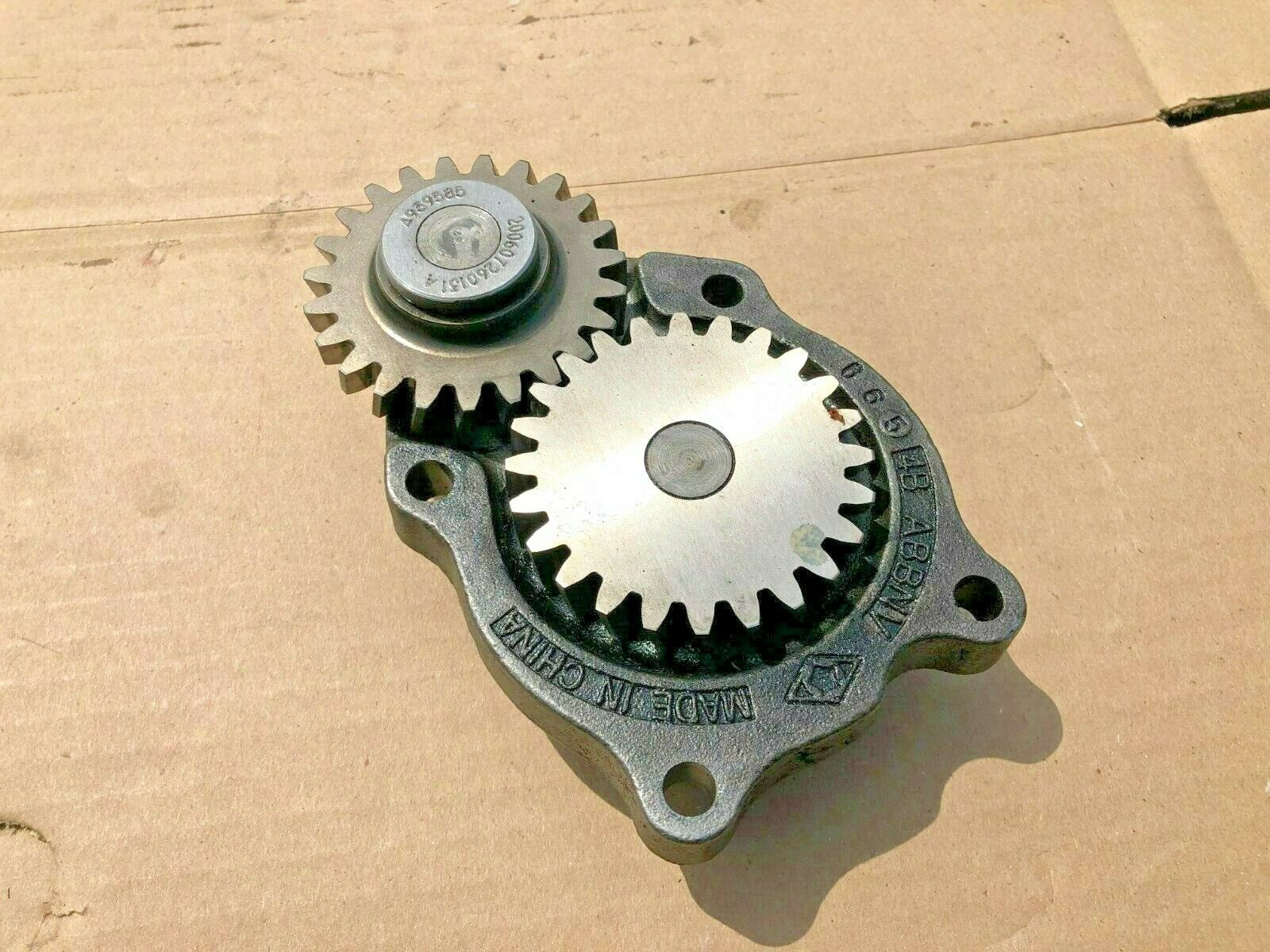 Cummins Diesel Engine Oil Pump 3937027 3.9L 5.9L 6B Case Jcb 5346492 4939585 OEM