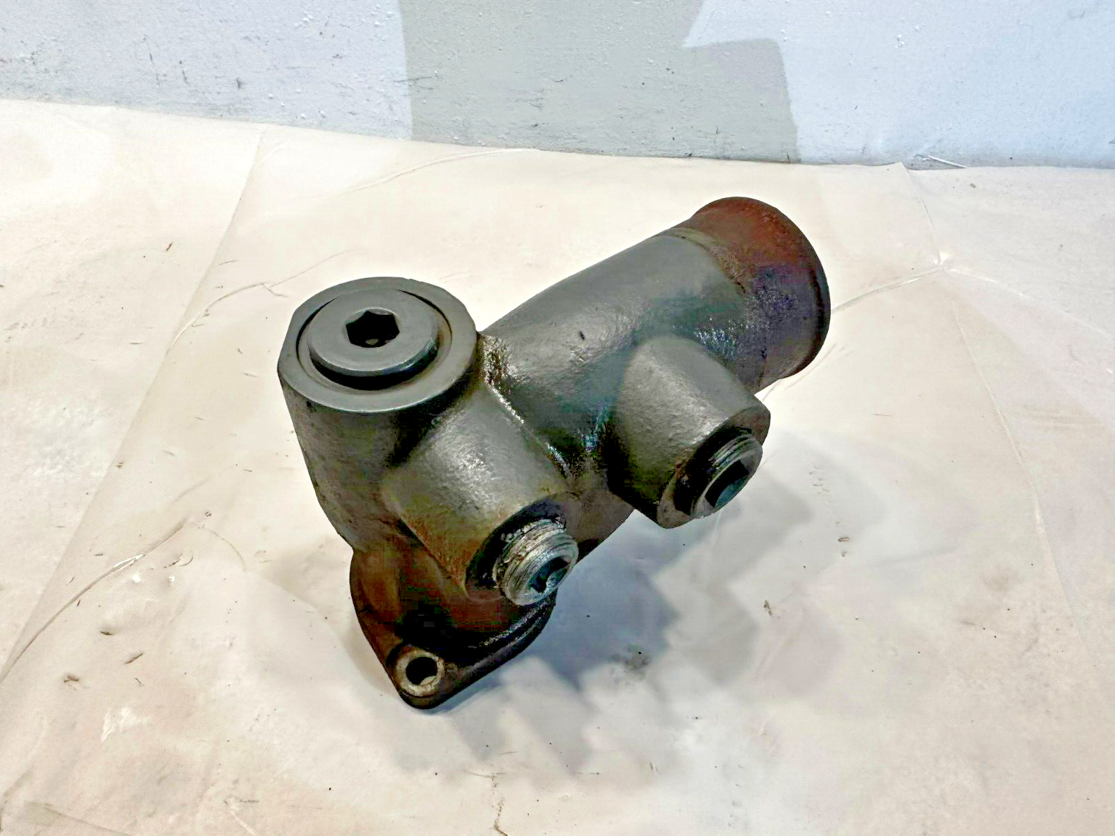 Cummins ISL 8.3 Diesel Engine Water Elbow Inlet 5259749 OEM