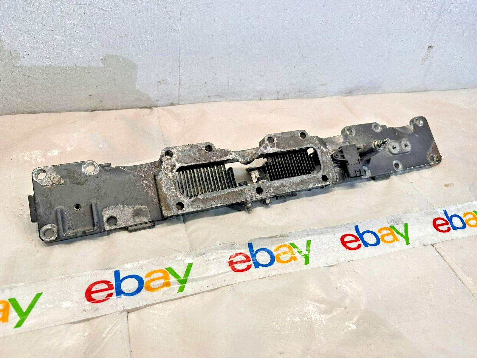 Cummins ISL ISC 8.3 intake manifold grid heater plenum cover 5274662 OEM