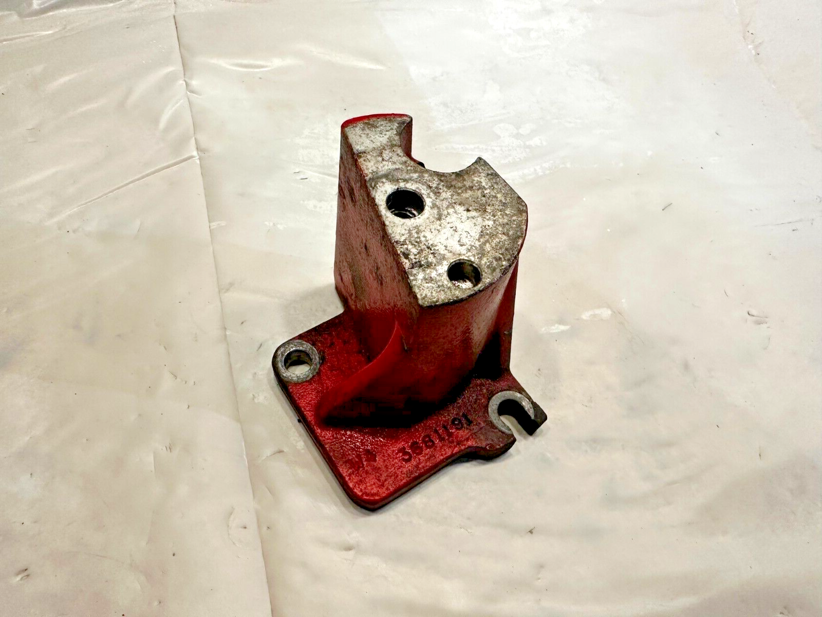 Cummins ISX15 Diesel Engine Belt Tensioner Bracket 3681191 OEM