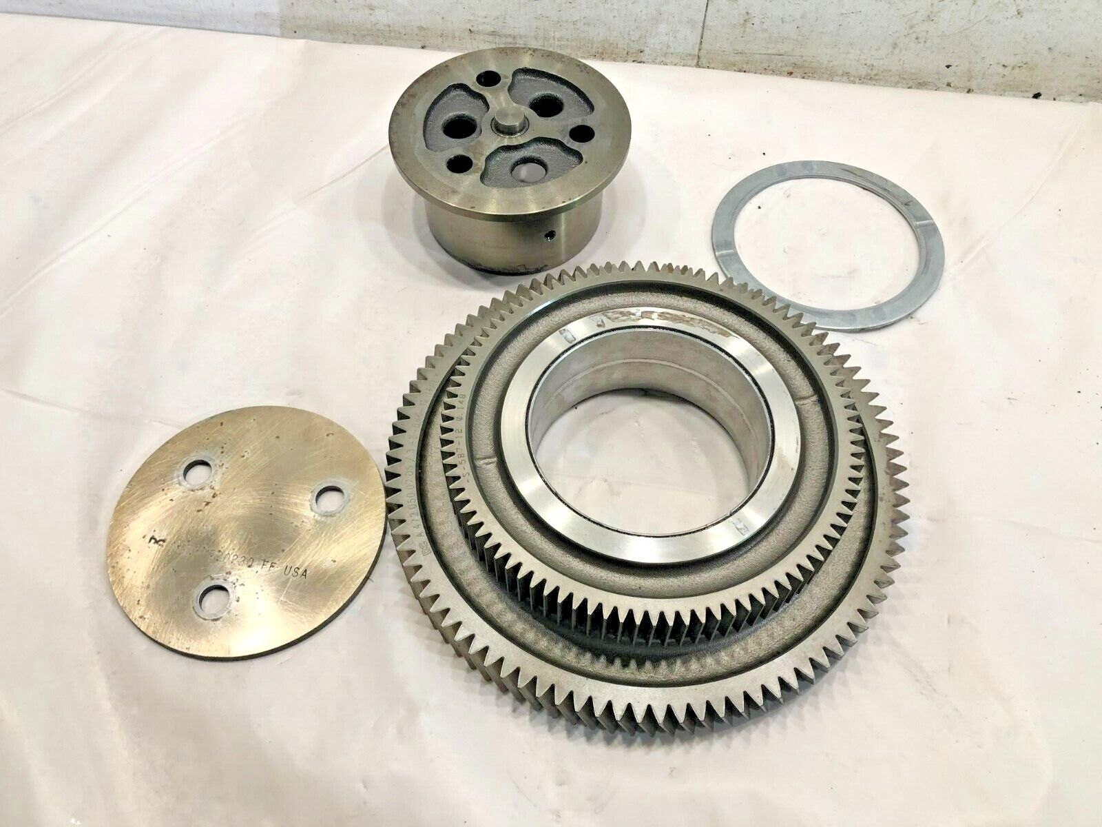 Detroit Diesel DD15 Engine Timing Gear with Hub A4720500705 OEM