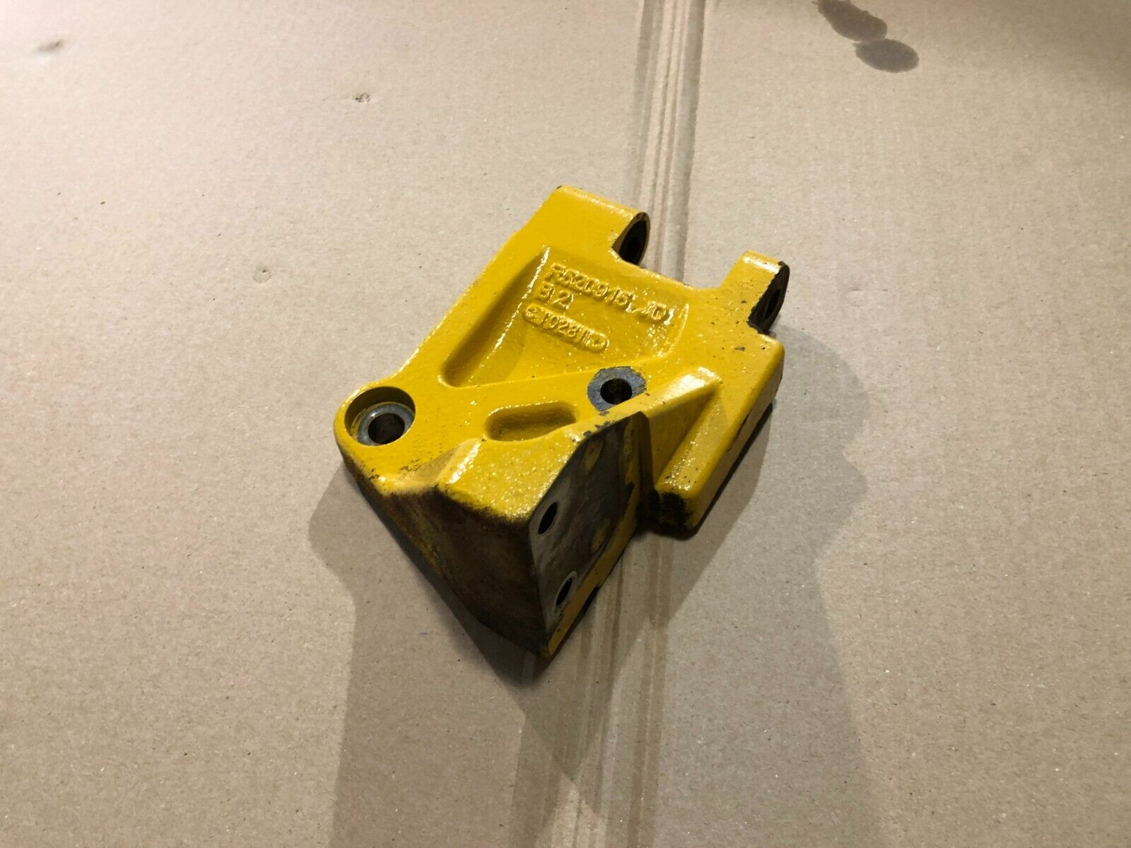 John Deere 6068 HF485 6.8 Alternator Support Bracket R520915 OEM