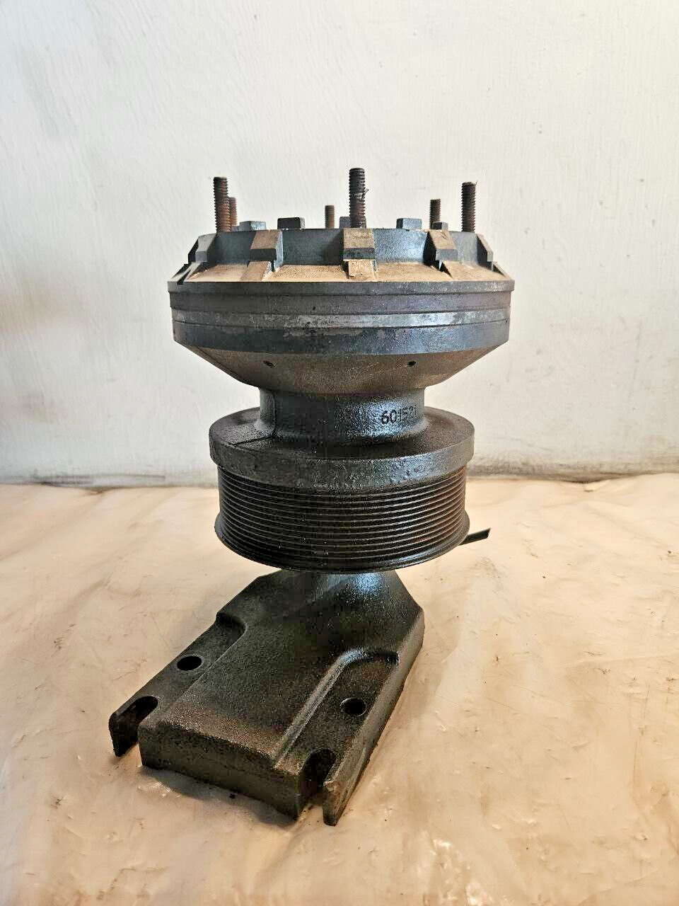 Paccar MX13 Diesel Engine Horton Fan Clutch Assembly 601521 OEM 98A9592