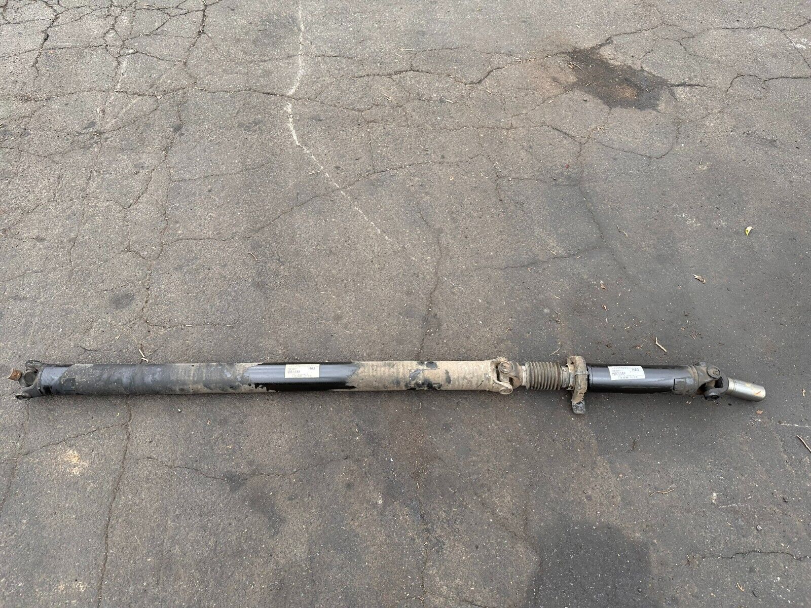 2005 GMC SIERRA 2500 Drive Shaft Complete Assembly GM 946-087 OEM 15016997