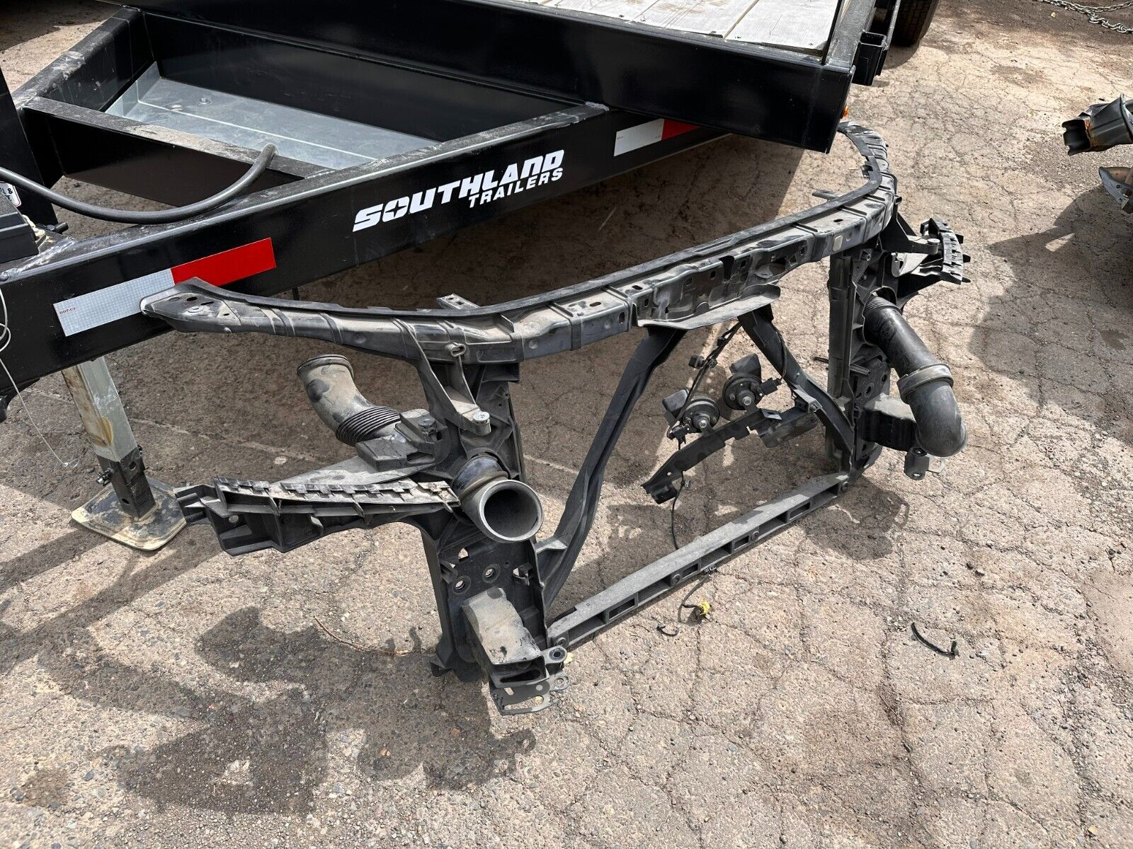 2007 – 2015 AUDI Q7 4L 4.2 LITER ENGINE RADIATOR CORE SUPPORT ASSY 4L0805594 OEM