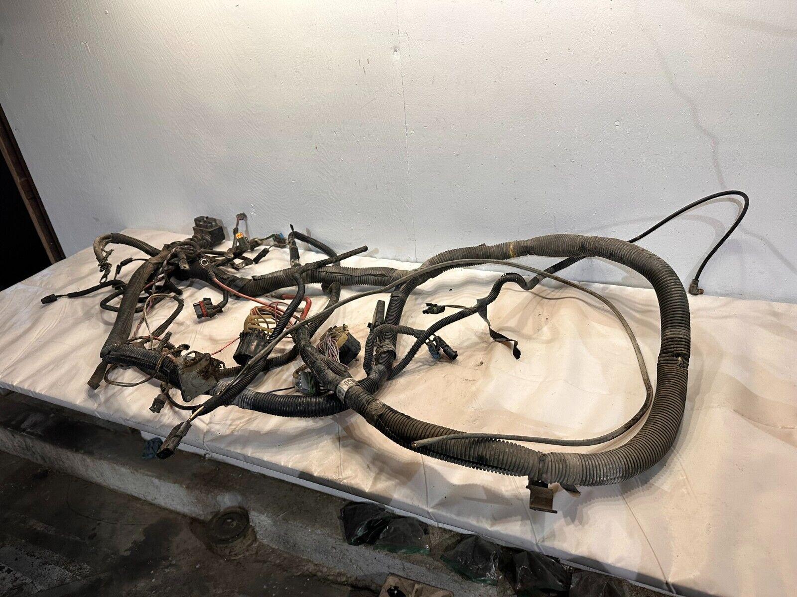 2009 INTERNATIONAL 9400 CAB WIRING HARNESS COMPLETE 3599473C91 OEM