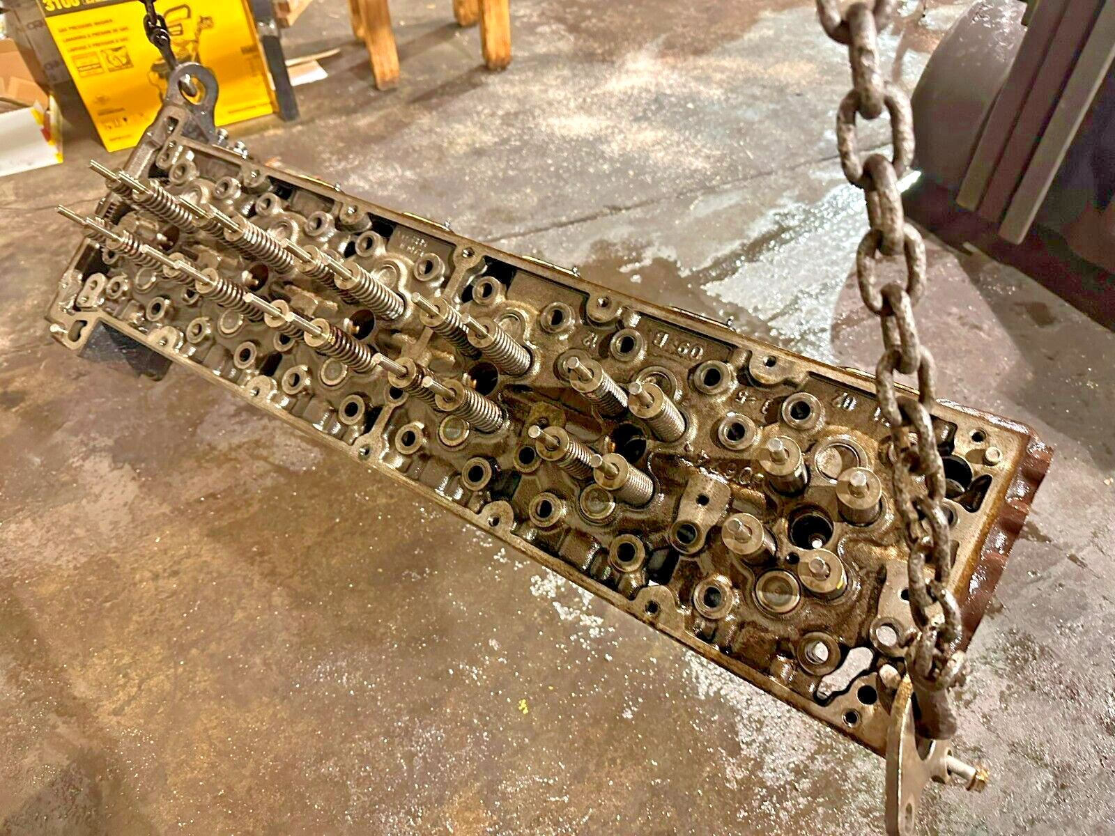 2014 Detroit DD15 Diesel Engine Cylinder Head Assembly 47102 OEM