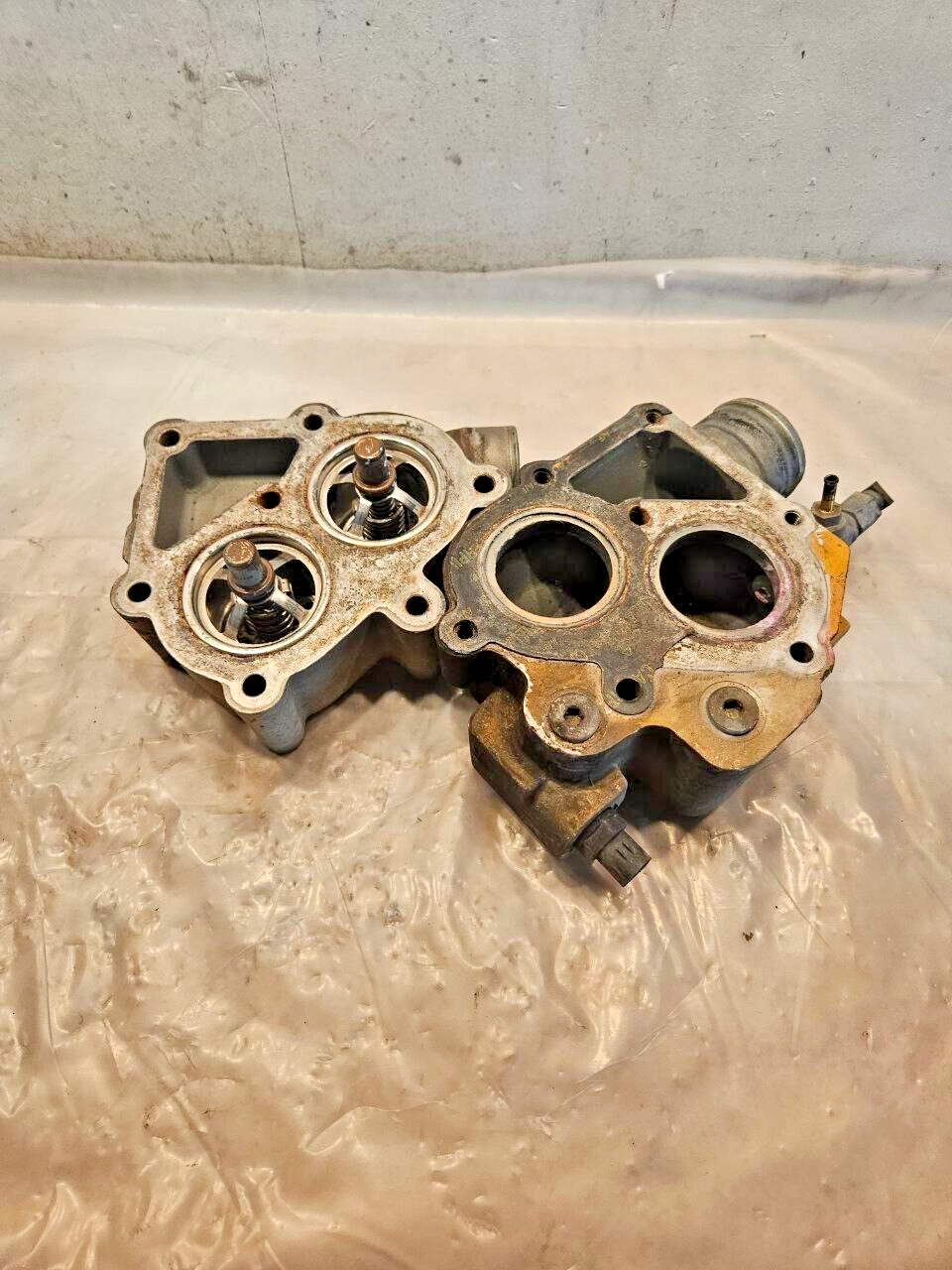 CAT C-15 Diesel Engine Thermostat Housing Assembly 239-6304 OEM 228-0404