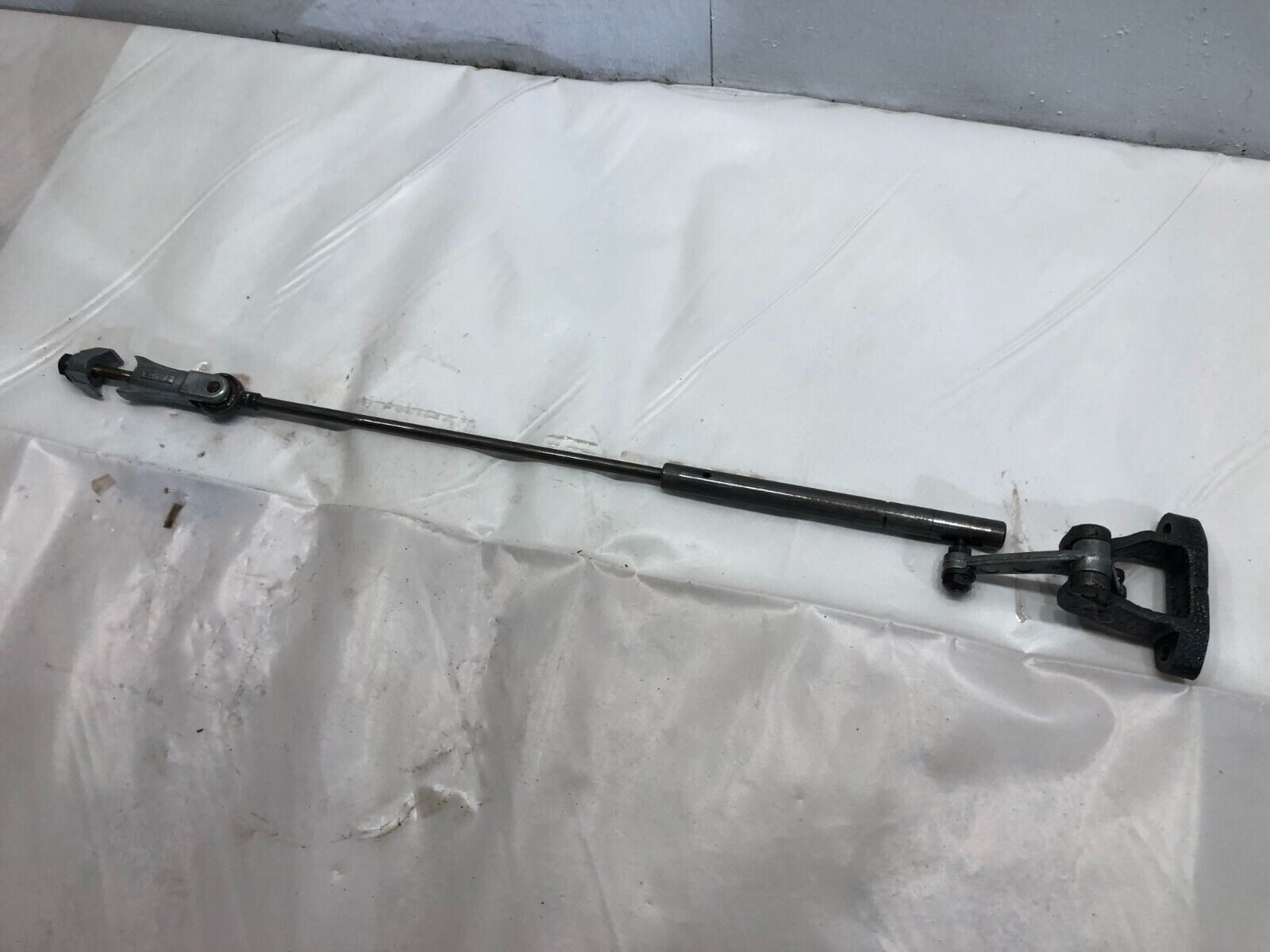 Caterpillar CAT 3508 Diesel Engine Lever 7N5360 with Nos Bracket 7N5358 OEM