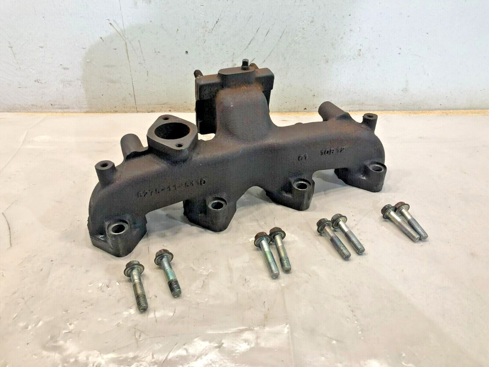 Cummins 4 cylinder diesel engine exhaust manifold 6275-11-5110 OEM
