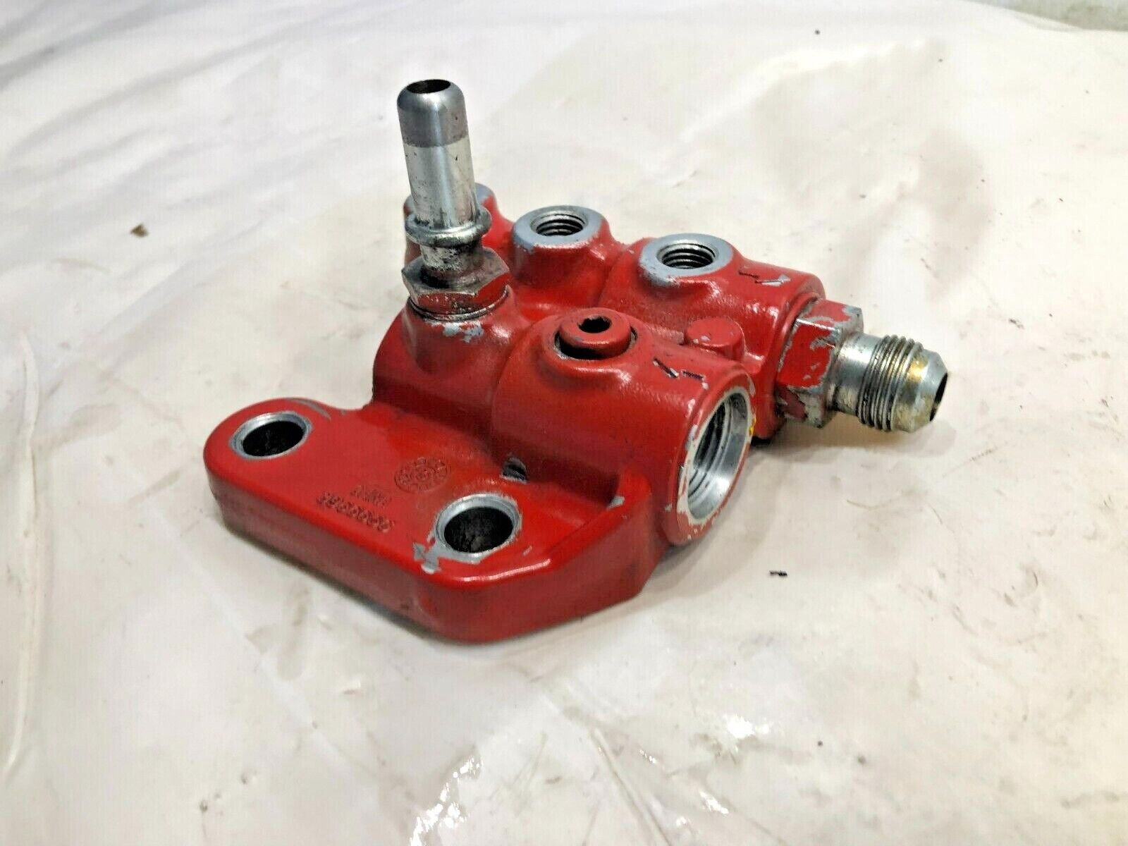 Cummins ISL9 8.9 Diesel Engine Fuel Block Connection 3966656 OEM