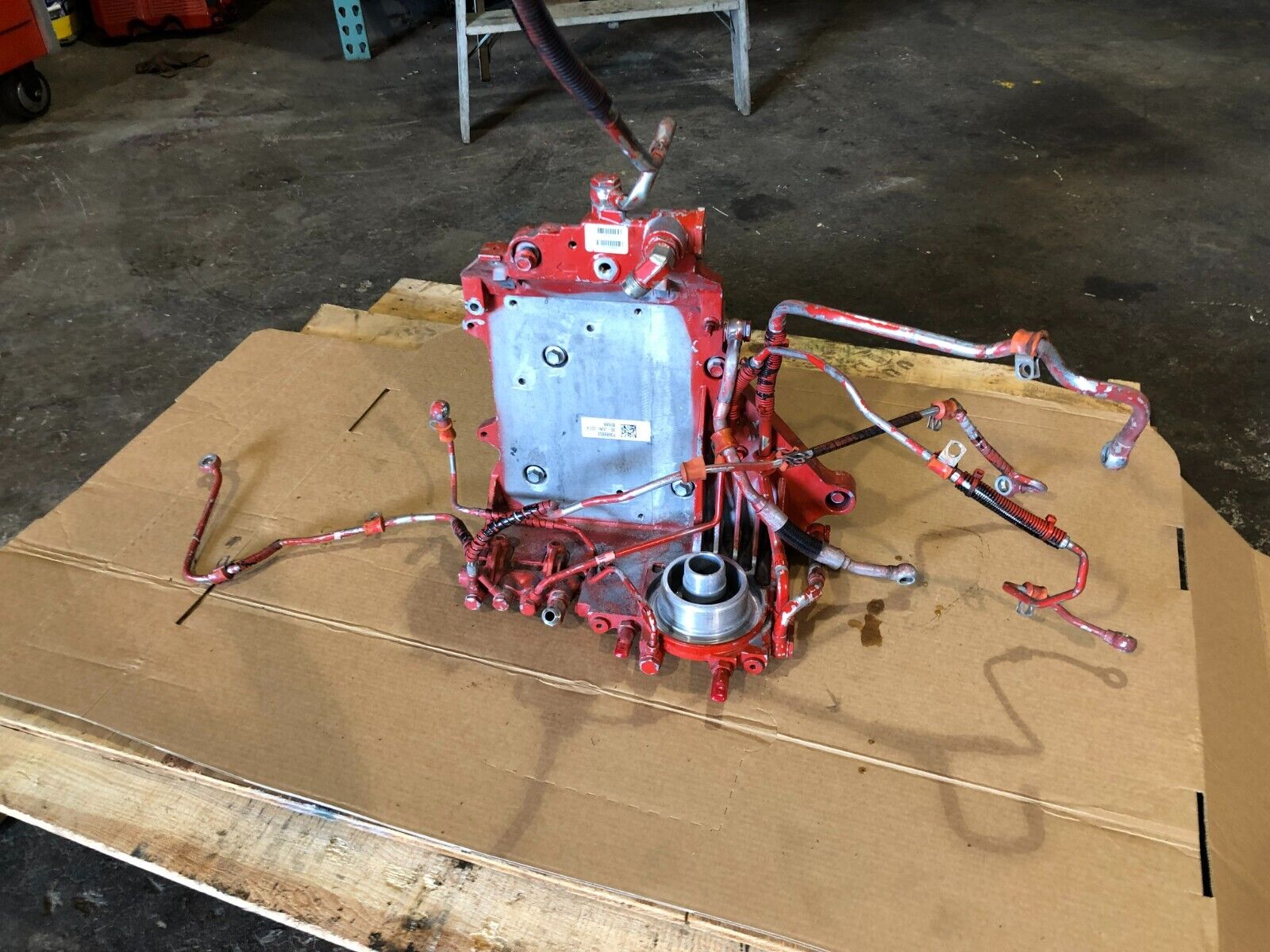 Cummins ISX15 Diesel Engine Fuel Filter Housing with lines 3688853, 3688896 OEM