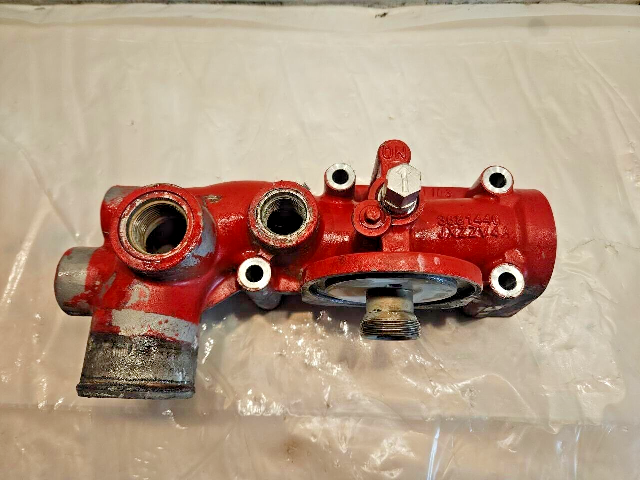 Cummins ISX15 Diesel Engine Water Coolant Filter Housing 3681446 OEM