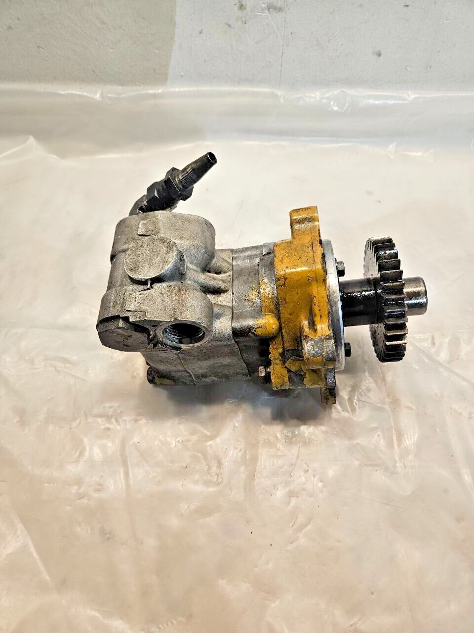 Peterbilt w/ 3406 CAT Engine TRW Power Steering Pump PS282815L10301 OEM