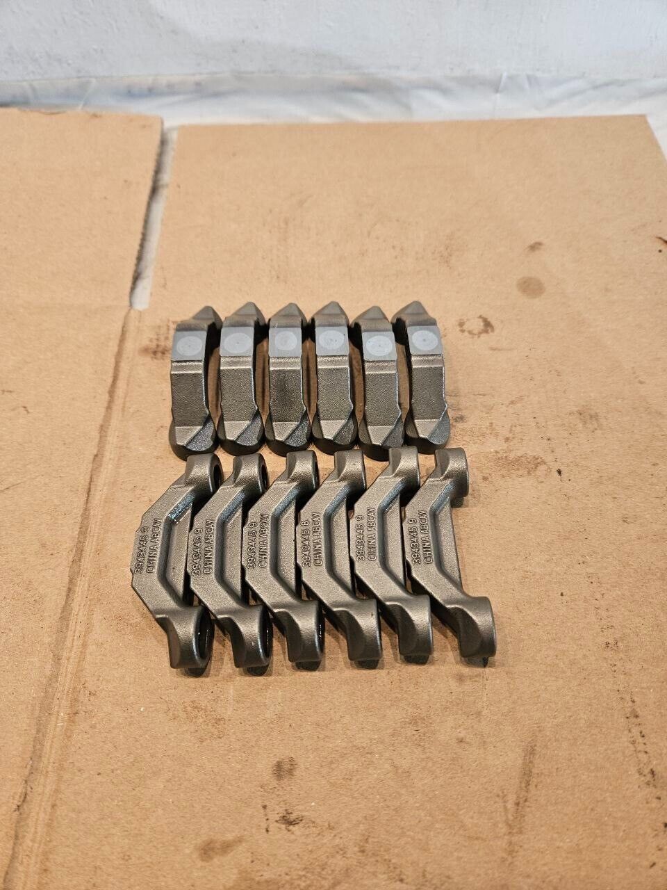 Set of 12 Cummins ISL ISC 8.3 diesel engine crosshead valves 3943445 OEM