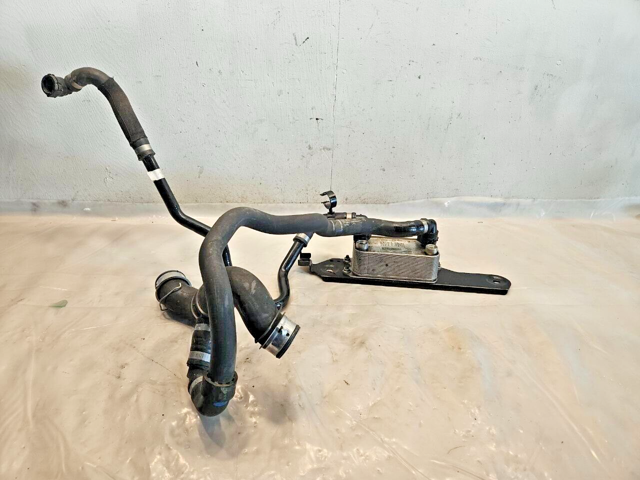 12-2014 MERCEDES W204 C250 AUTOMATIC TRANSMISSION OIL COOLER A0995001100 OEM