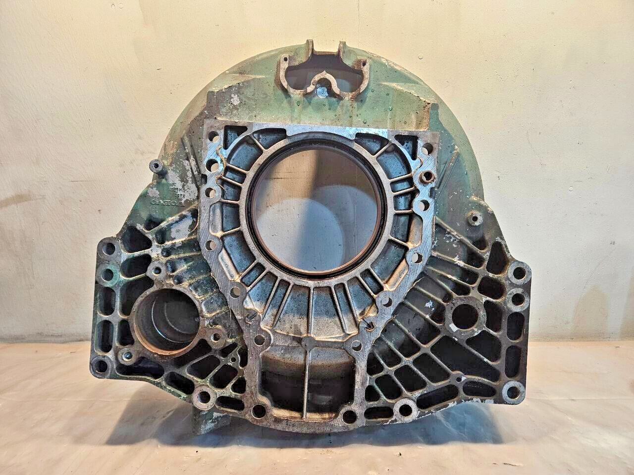 2005 VOLVO D12 DIESEL ENGINE FLYWHEEL HOUSING 9703922 OEM