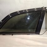 2007-2015 AUDI Q7 - REAR LEFT QUARTER WINDOW GLASS & TRIM MOLDING 4L0853345B OEM - 108$ Picture 1 of 4 Picture 2 of 4 Picture 3 of 4 Picture 4 of 4 Picture 1 of 4