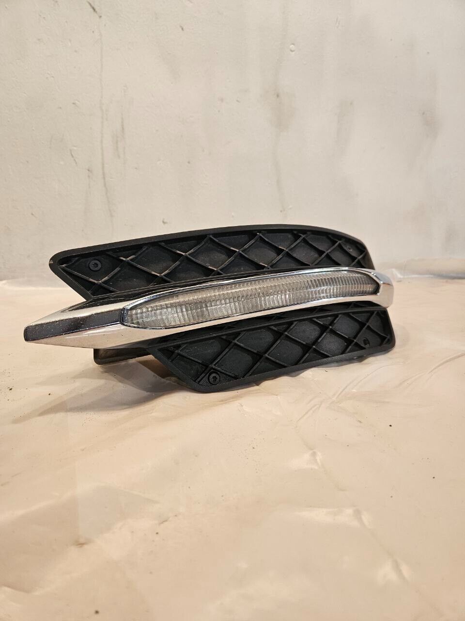 2013 Mercedes C250 W204 Front Left Side LED Daytime Running Light Fog Lamp OEM