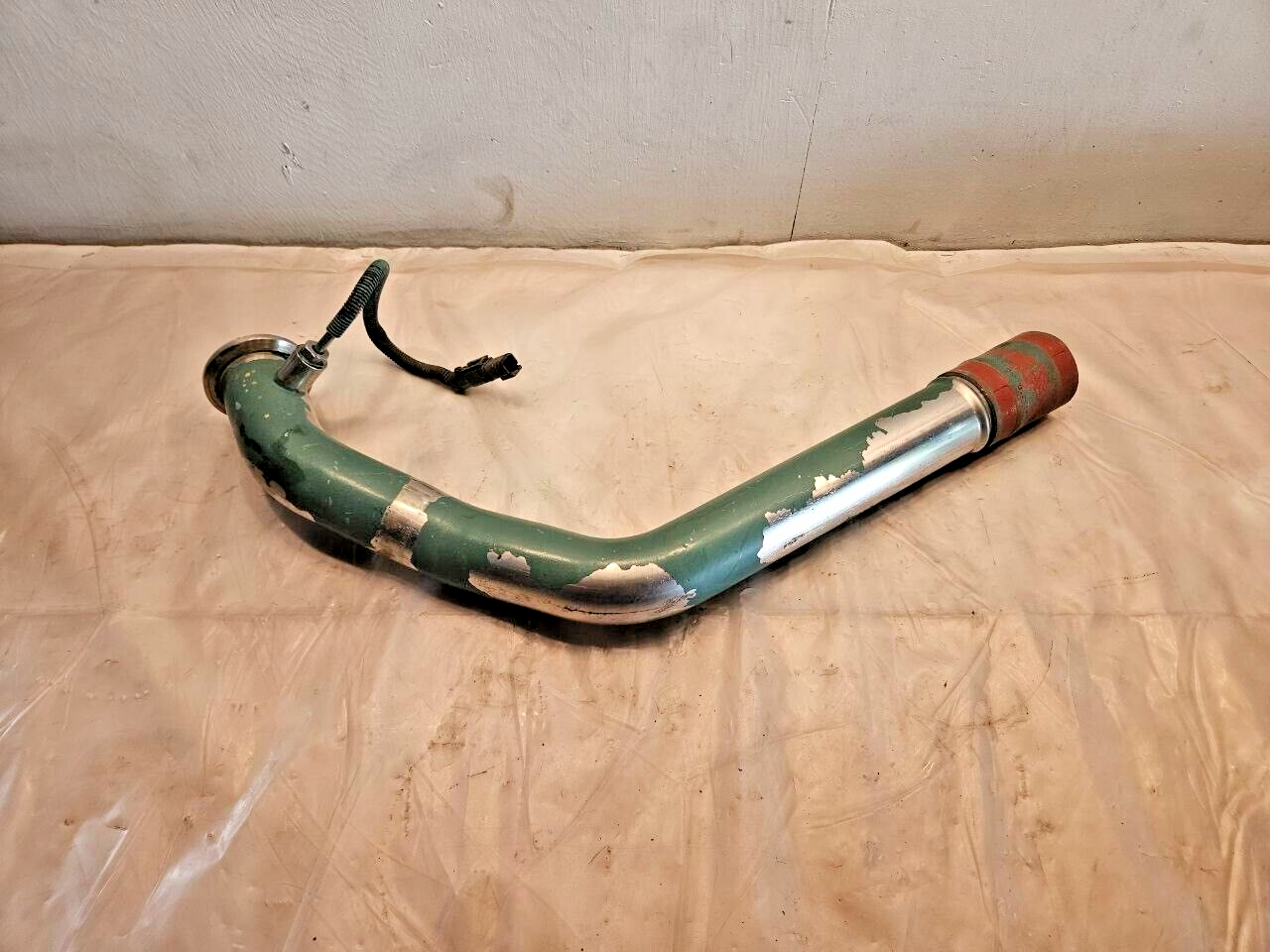 2016 VOLVO 12.8L D13 DIESEL ENGINE COOLANT HOSE PIPE OEM