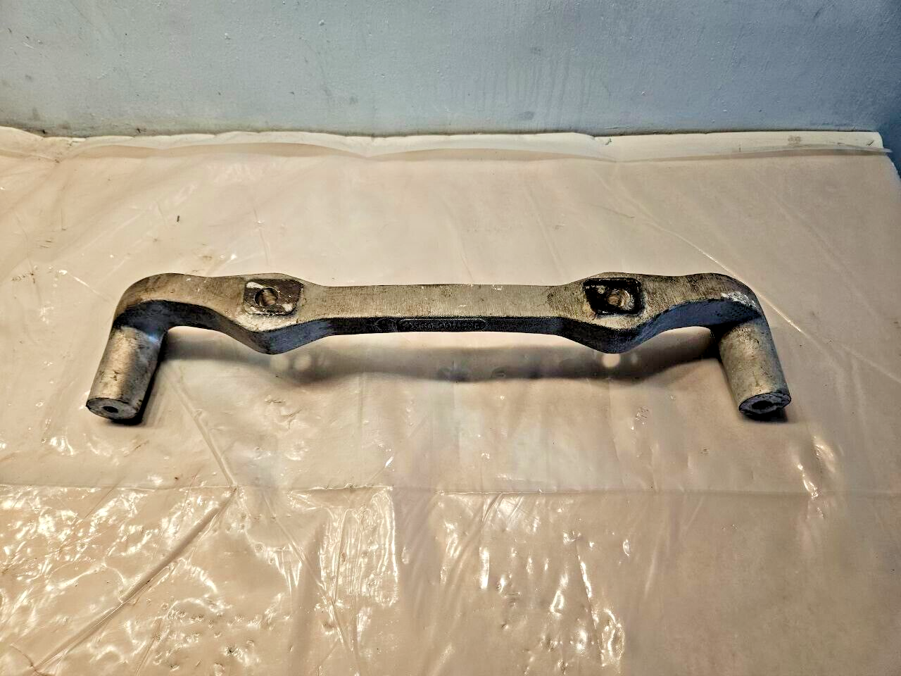 2016 Volvo D13 Diesel Engine Fan Bracket 21337106 OEM