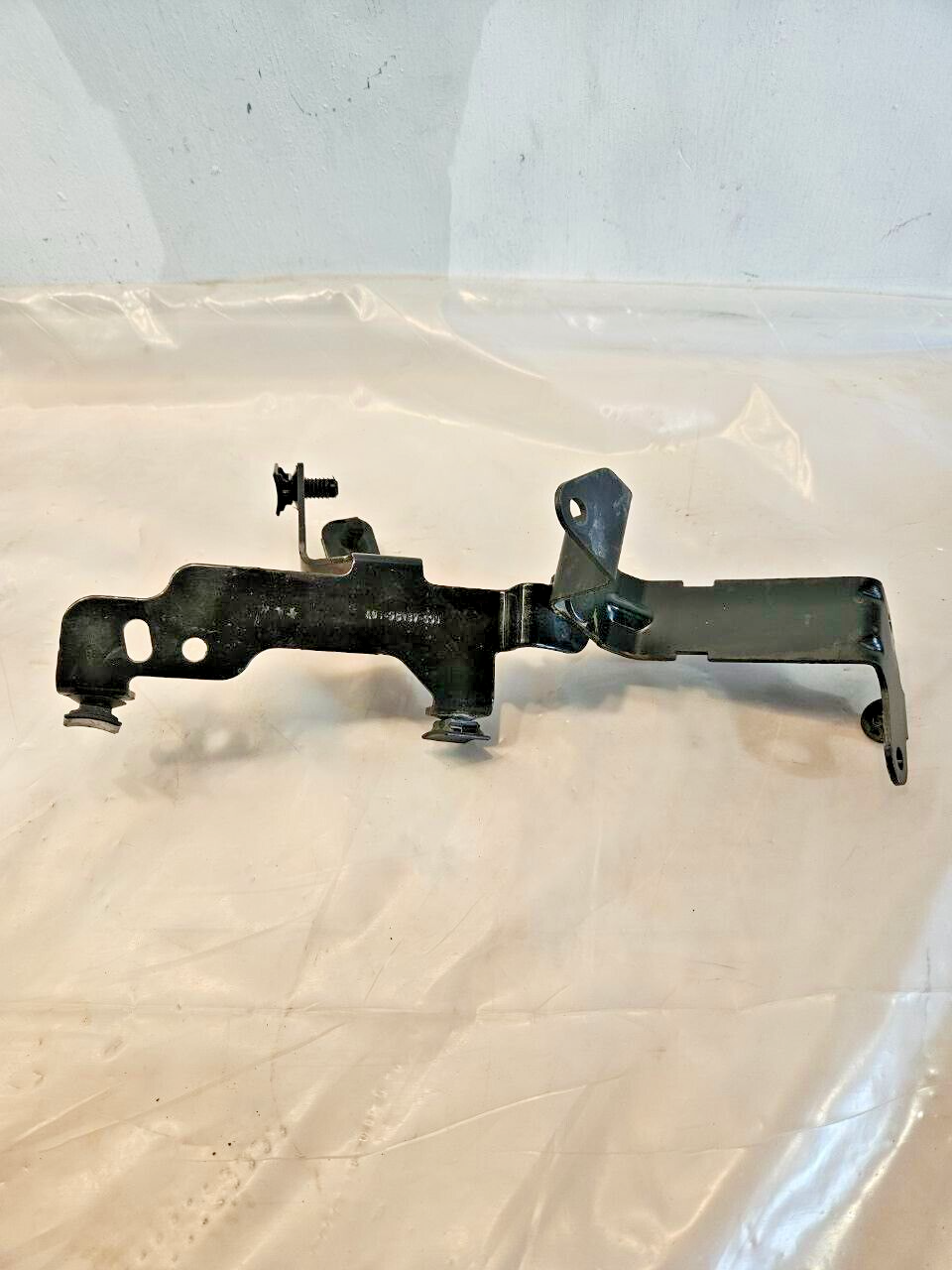 2017 Detroit Diesel DD15 Engine EGR Cold pipe support bracket A4720701940 OEM