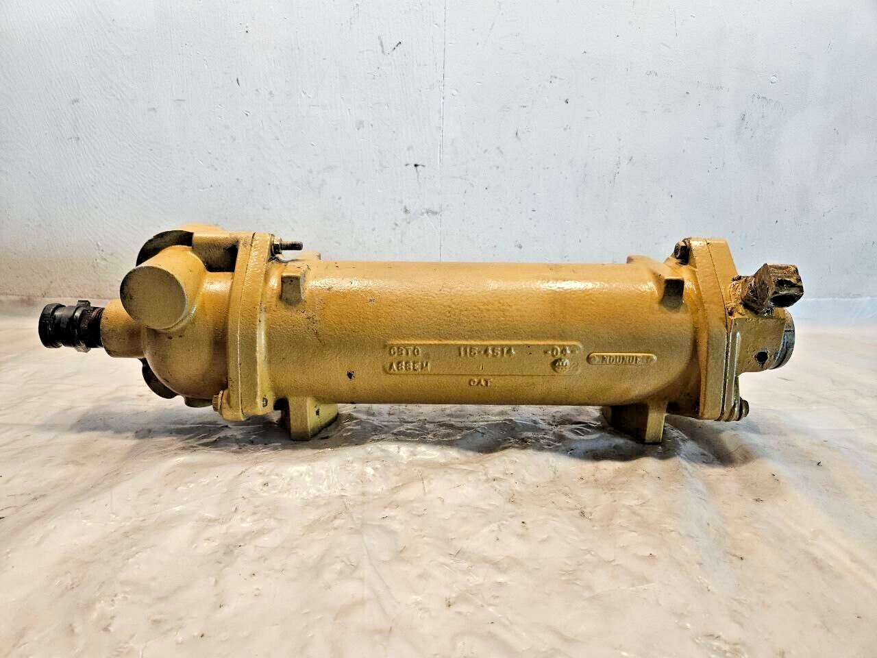 CAT C12 Caterpillar Low 50k miles DIESEL ENGINE OIL COOLER ASSEMBLY 1154514 OEM