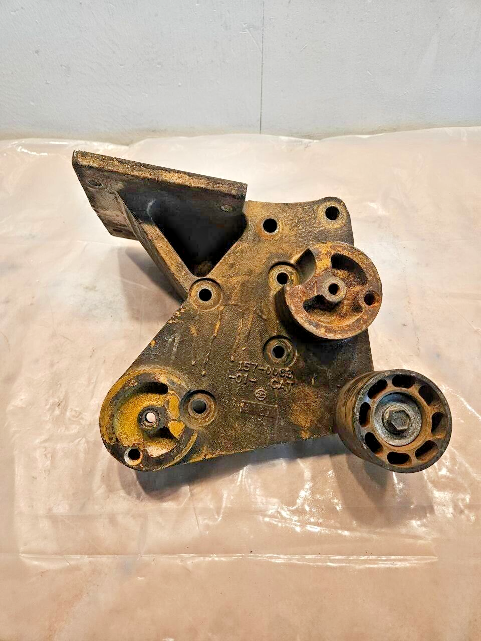 Cat C15 Diesel Engine ALTERNATOR SUPPORT BRACKET 157-0063 OEM