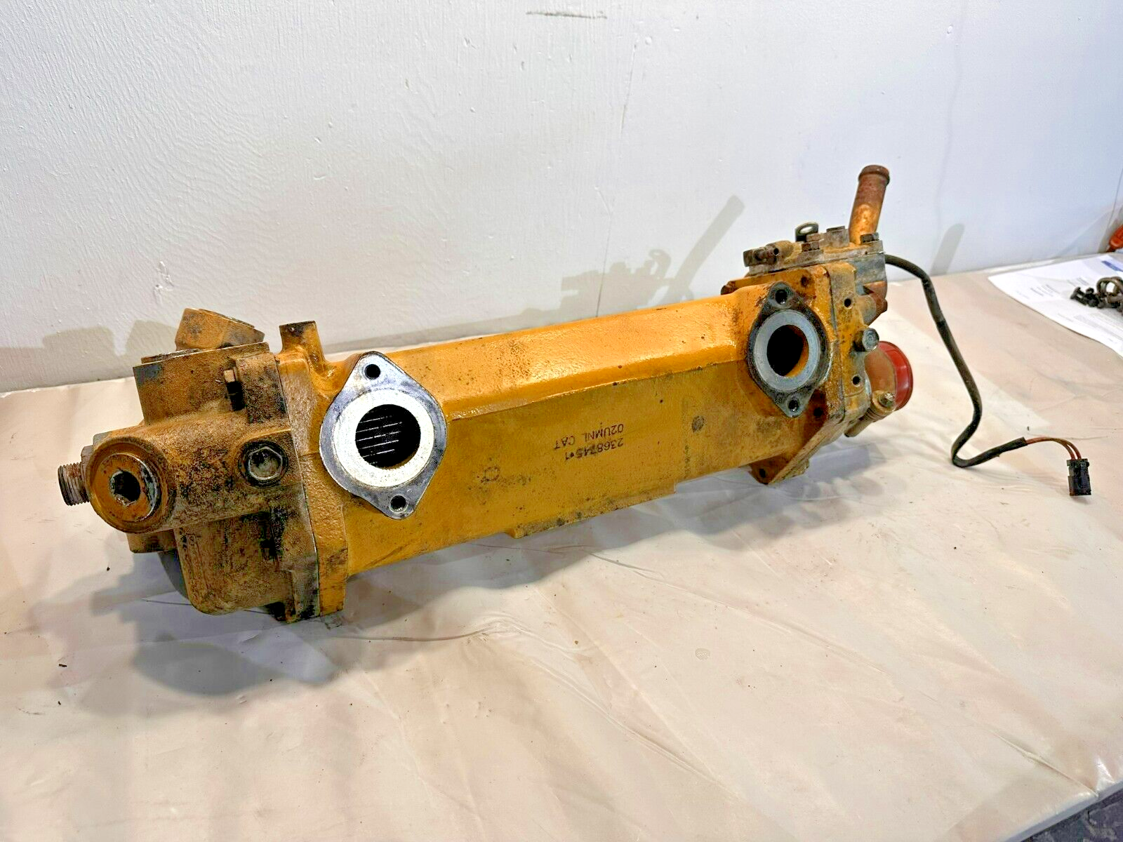 Caterpillar C11 C13 CAT Diesel Engine Oil Cooler Assembly 10R2128, 2368745 OEM