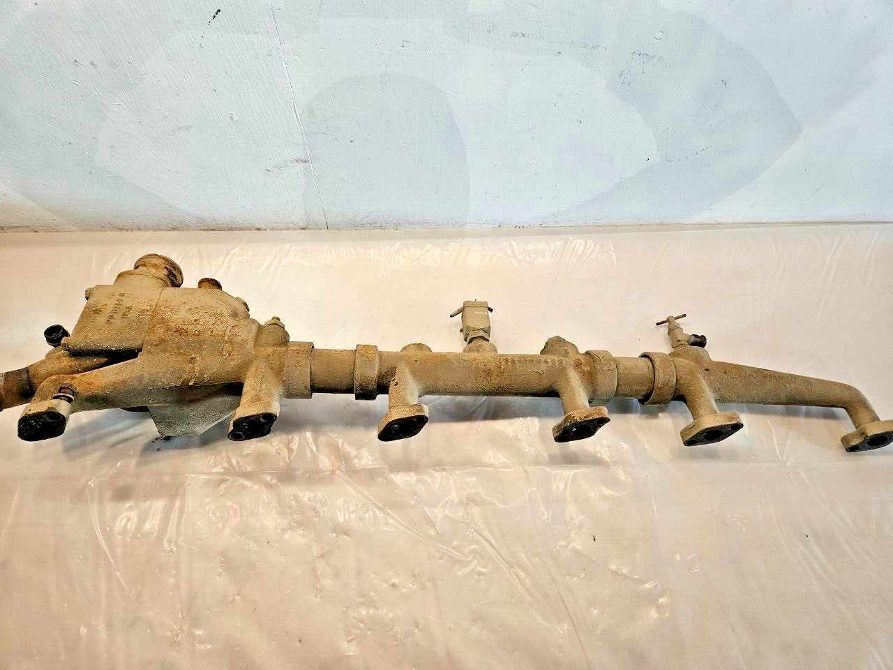 Cummins 855 NT NH Thermostat 208114 Water Coolant Manifold 139433 Assembly OEM