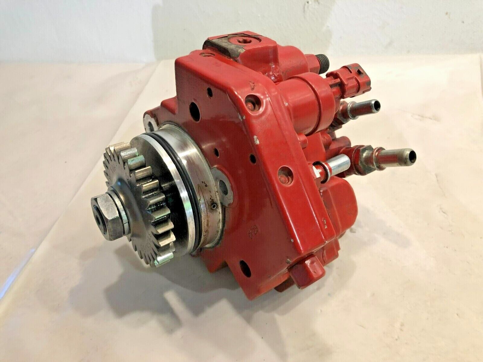 Cummins ISB 6.7 L Diesel Engine Fuel Injection Pump 5398557 OEM 0445020300