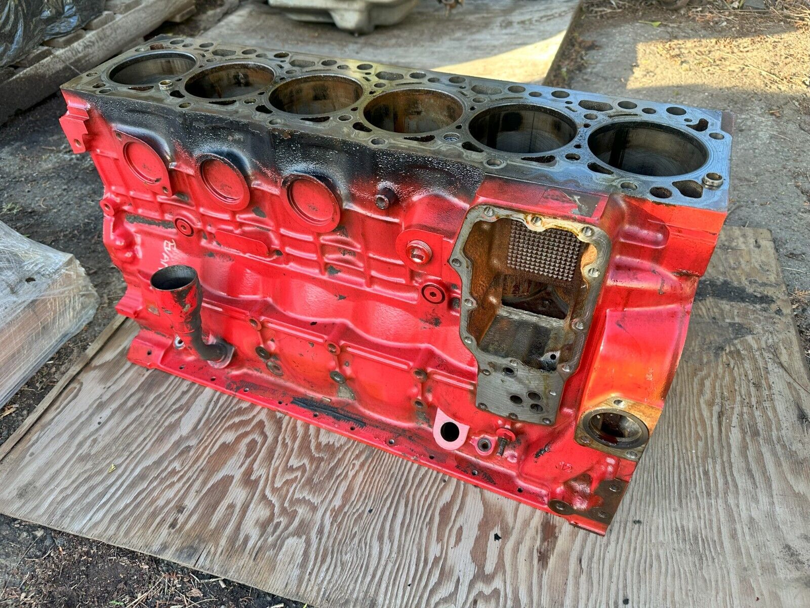 Cummins ISB 6.7L Diesel Engine cylinder block 4990442 OEM
