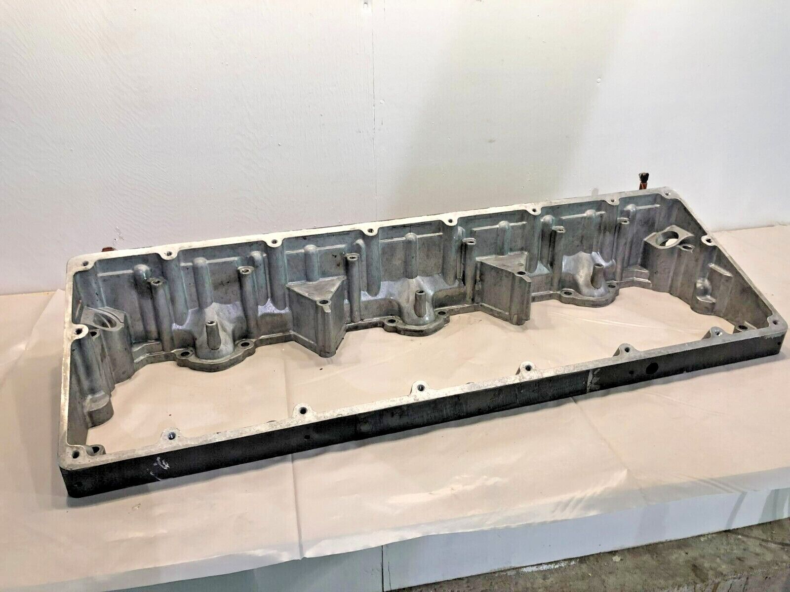 Cummins ISM11 M11 Diesel Engine ROCKER ARM LEVER HOUSING 4974214 OEM